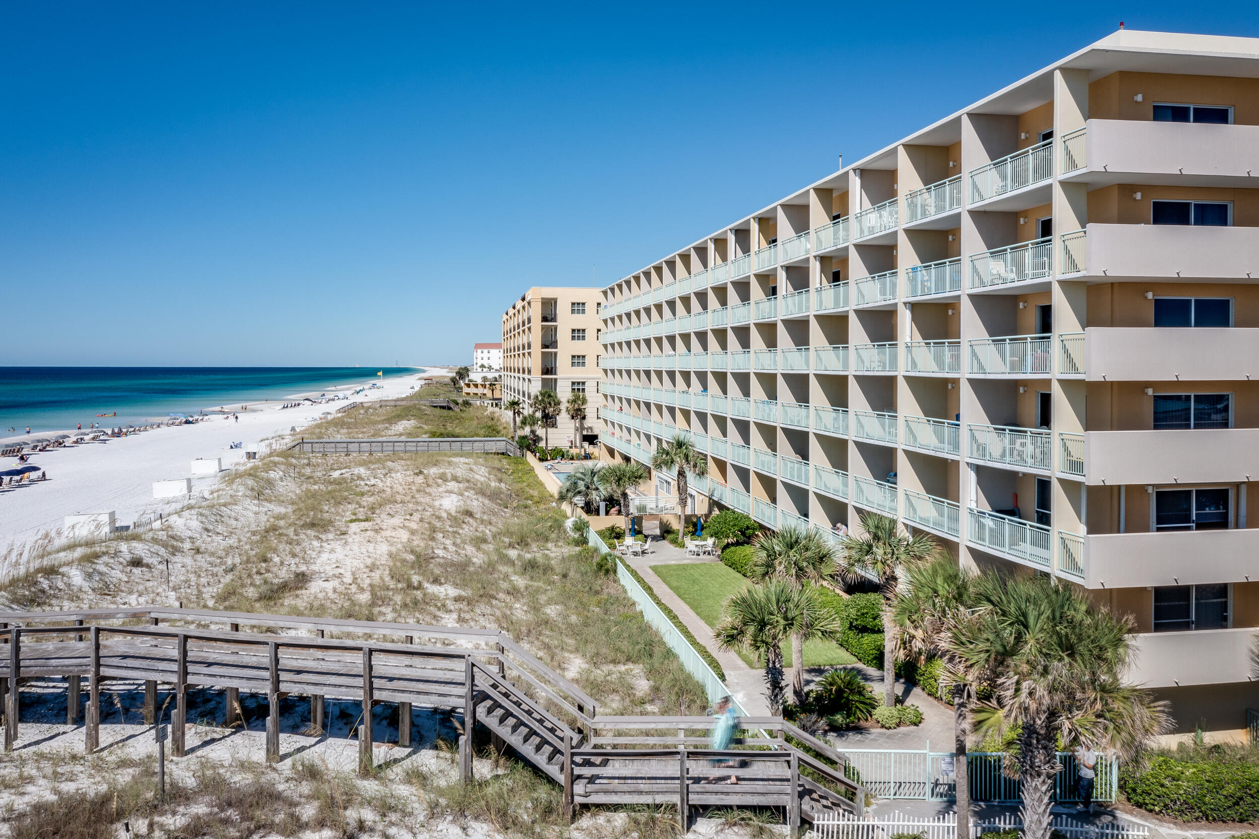 PELICAN ISLE - Residential