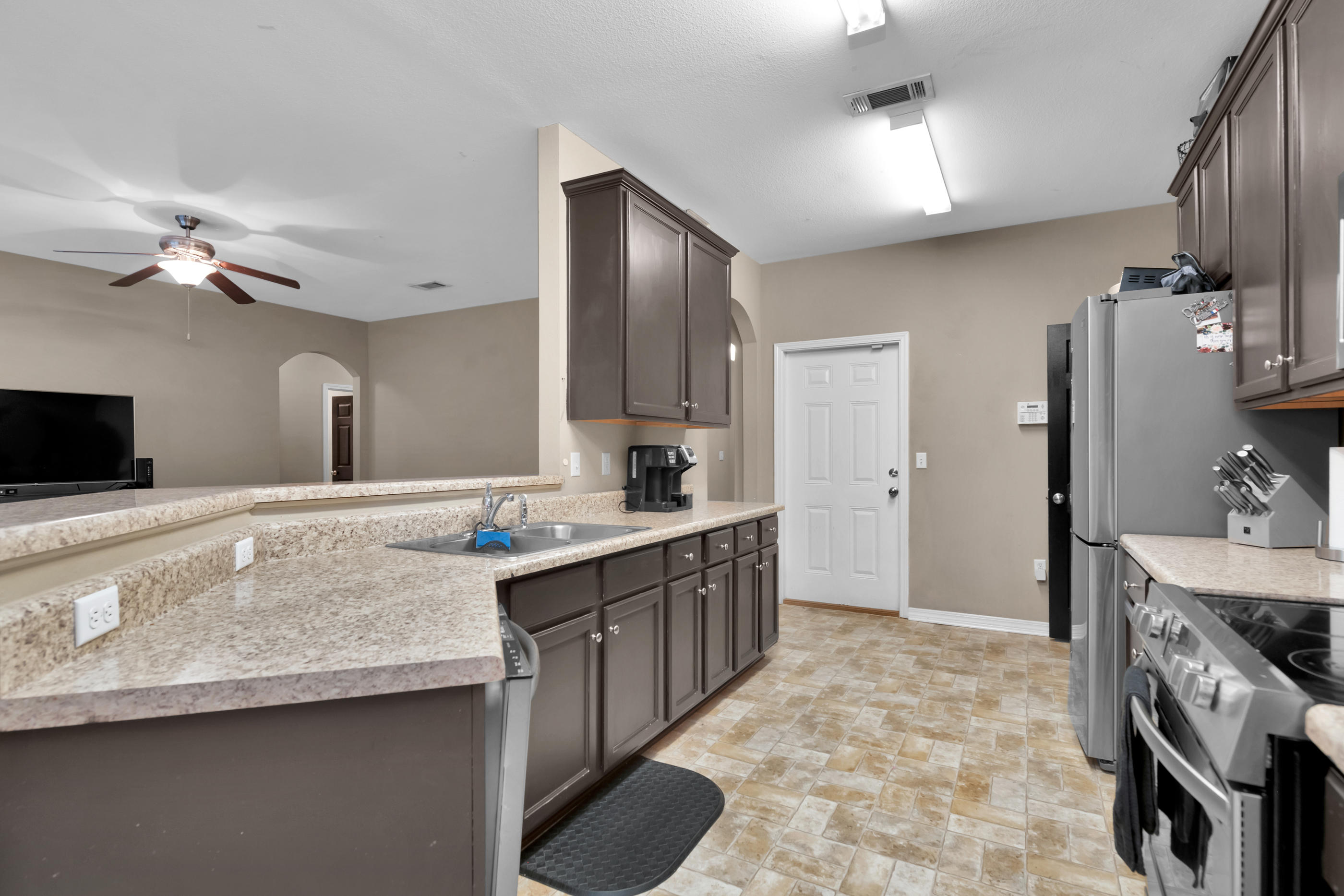 HERITAGE MANOR - Residential