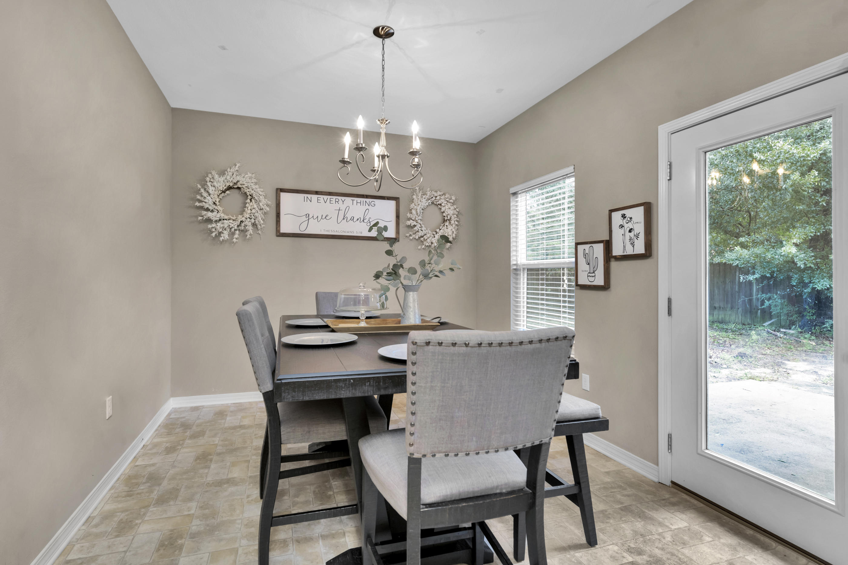 HERITAGE MANOR - Residential