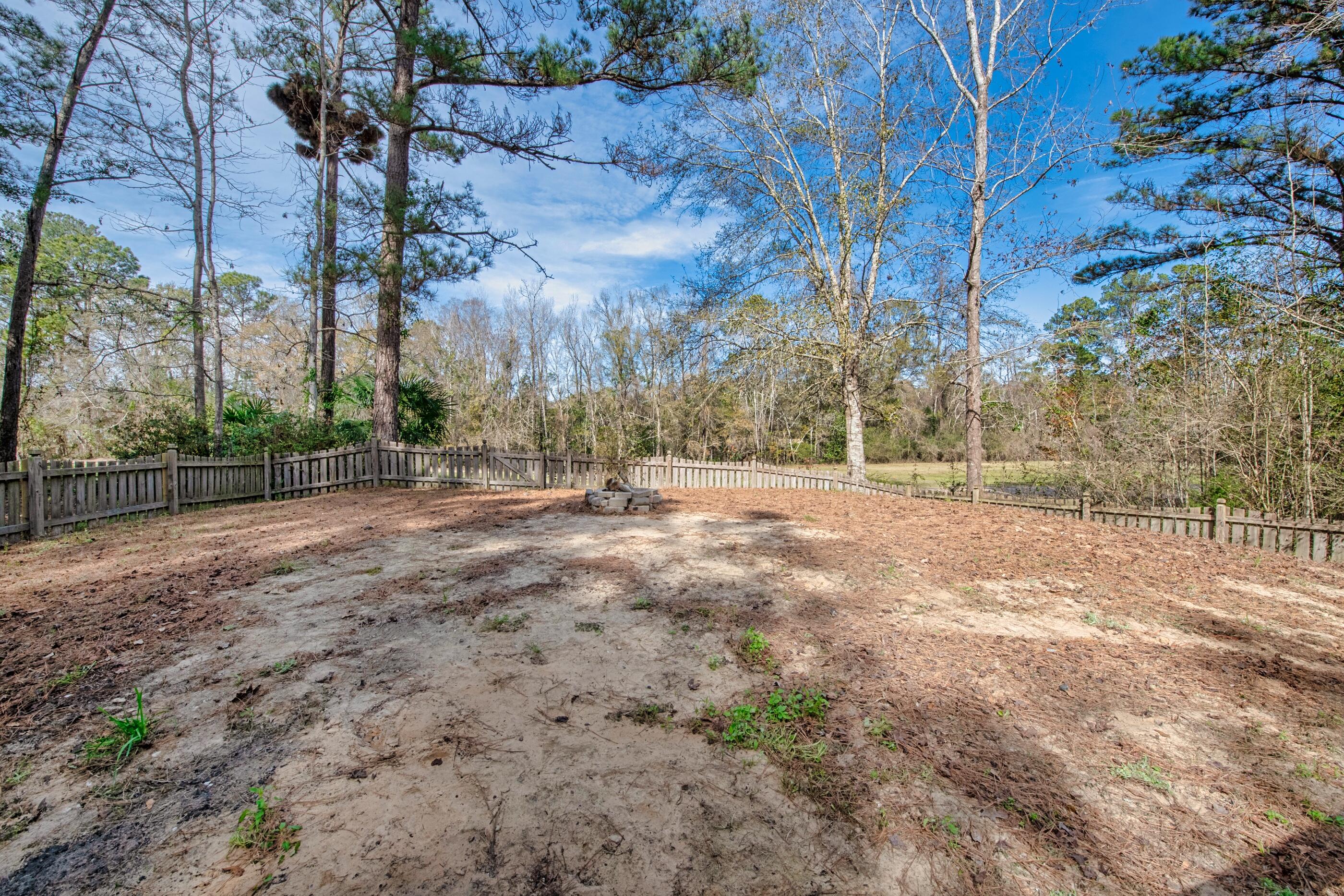 FOXWOOD ESTATES 1 - Residential