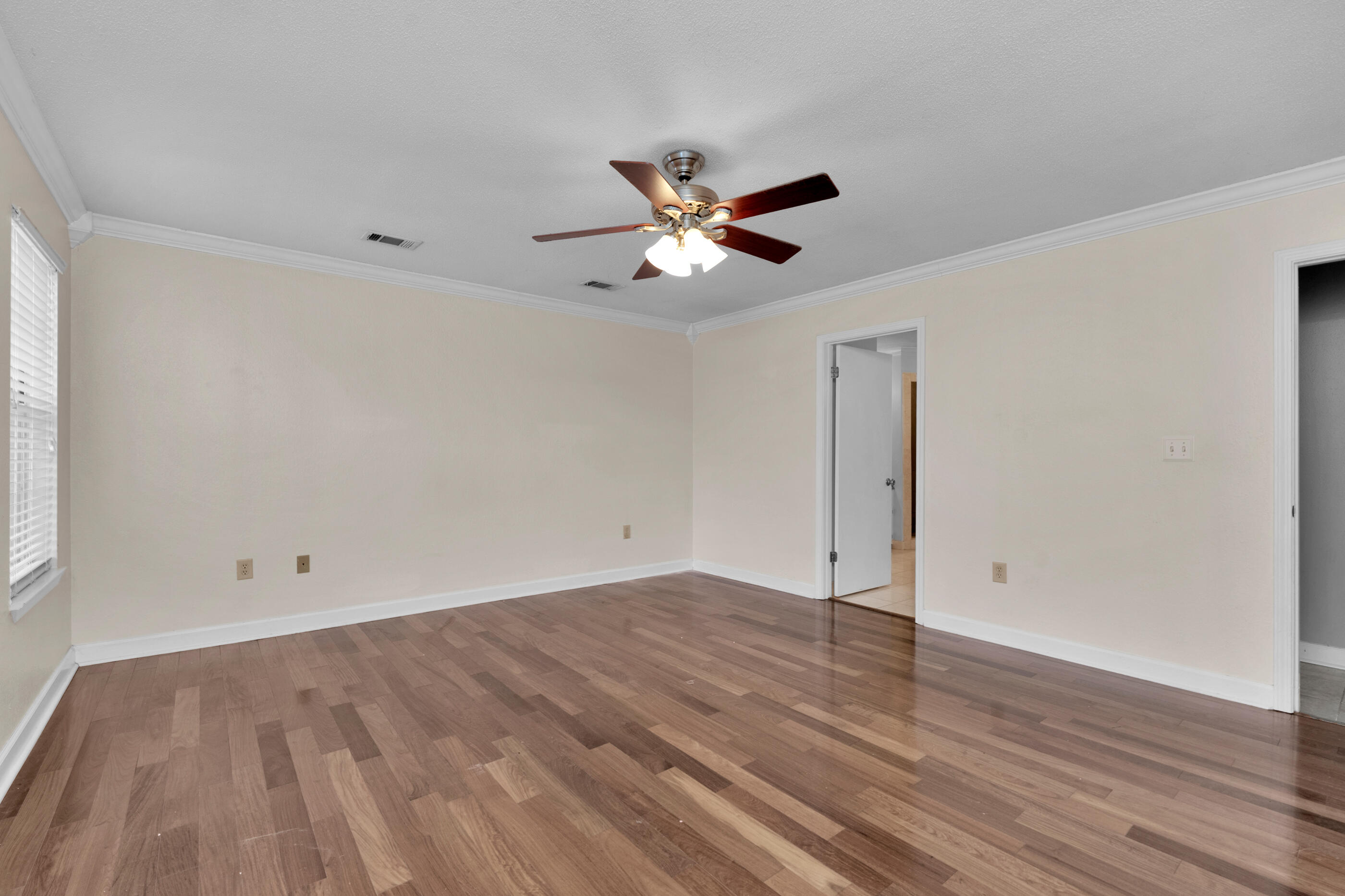 FOXWOOD ESTATES 1 - Residential