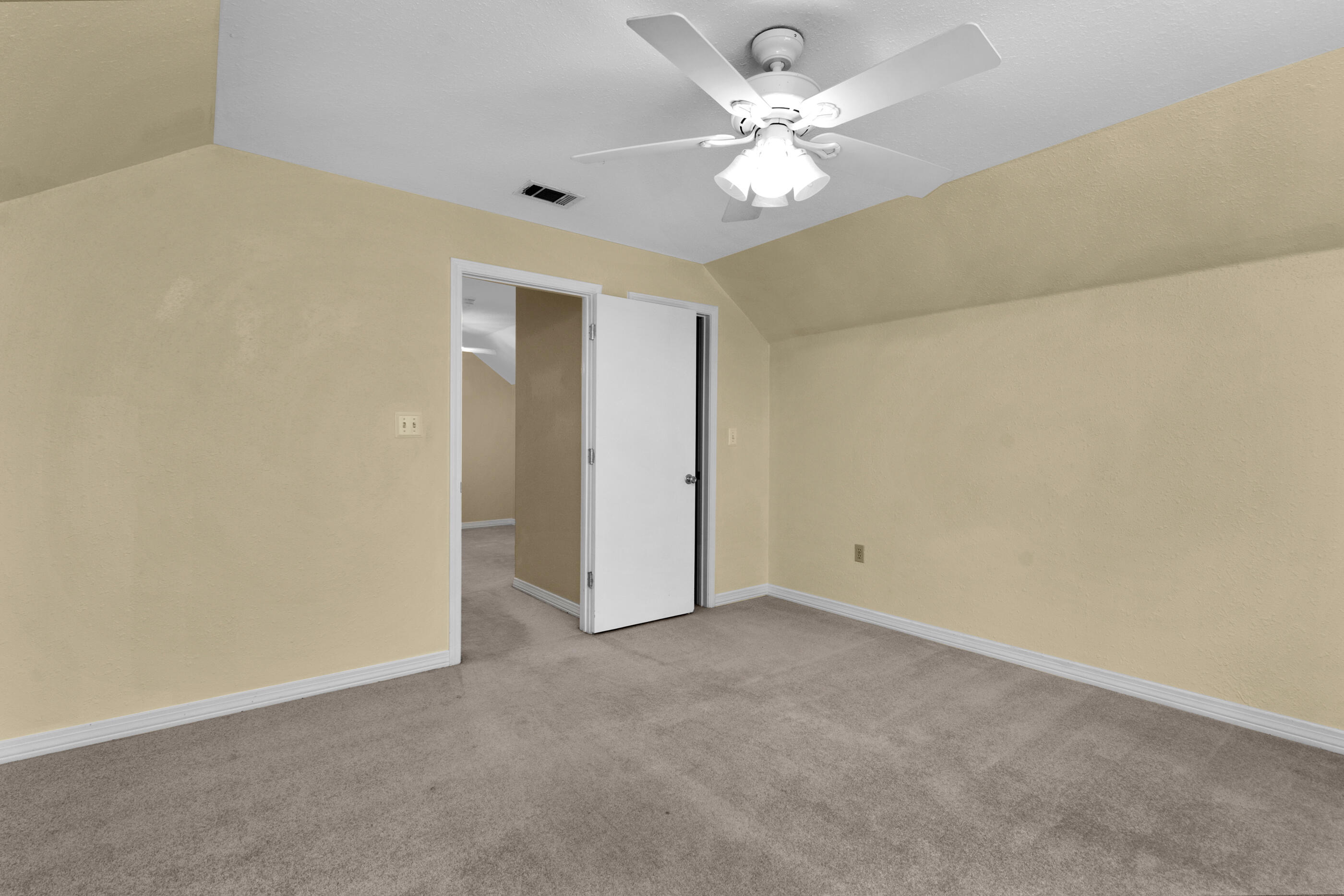 FOXWOOD ESTATES 1 - Residential