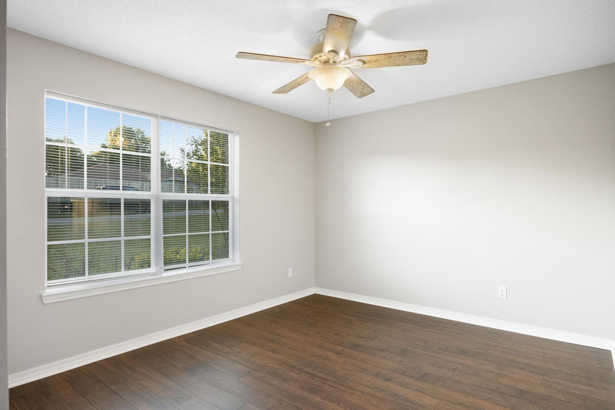 NORTHVIEW ESTATES 5TH ADDN - Residential