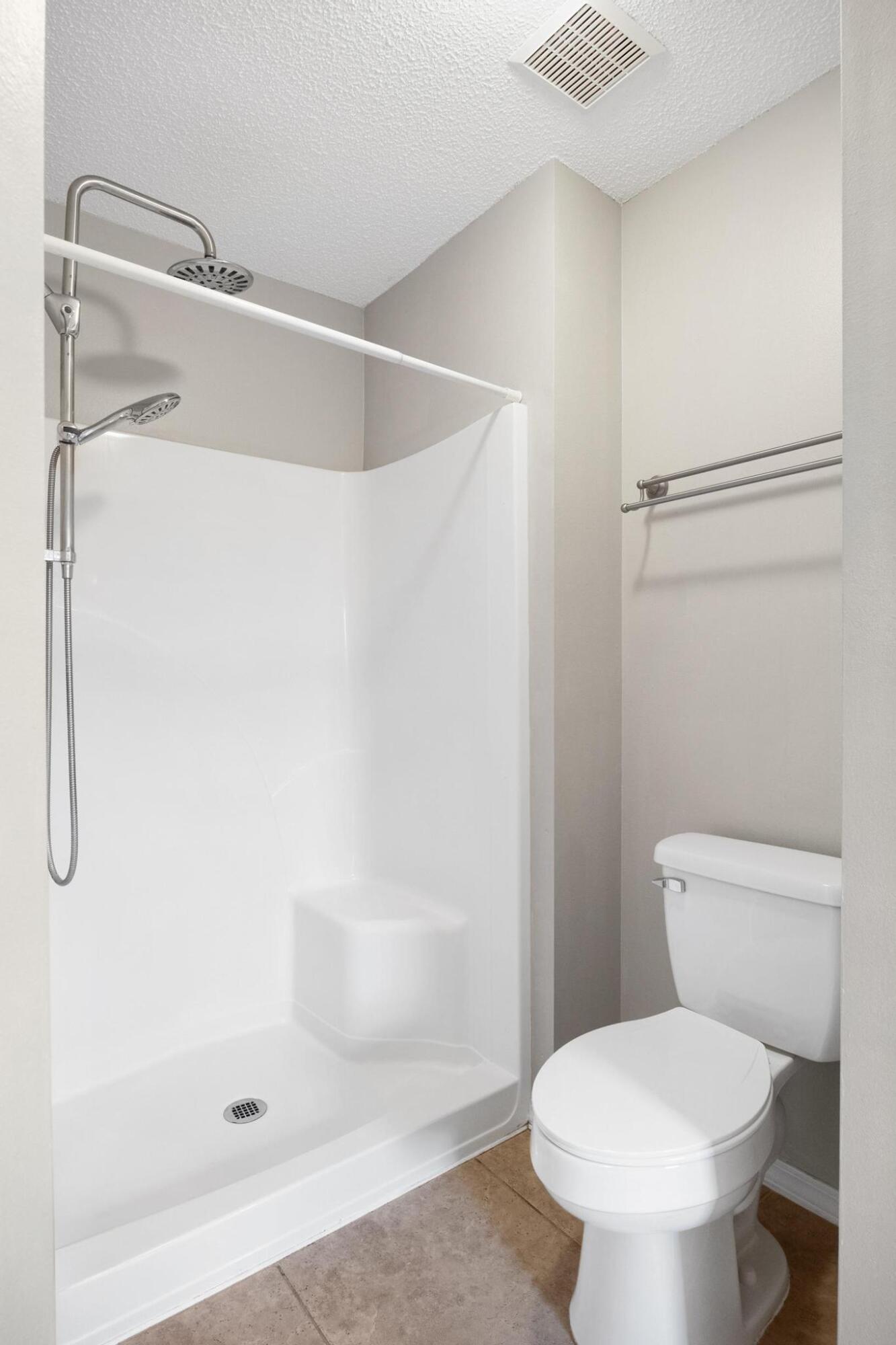 NORTHVIEW ESTATES 5TH ADDN - Residential