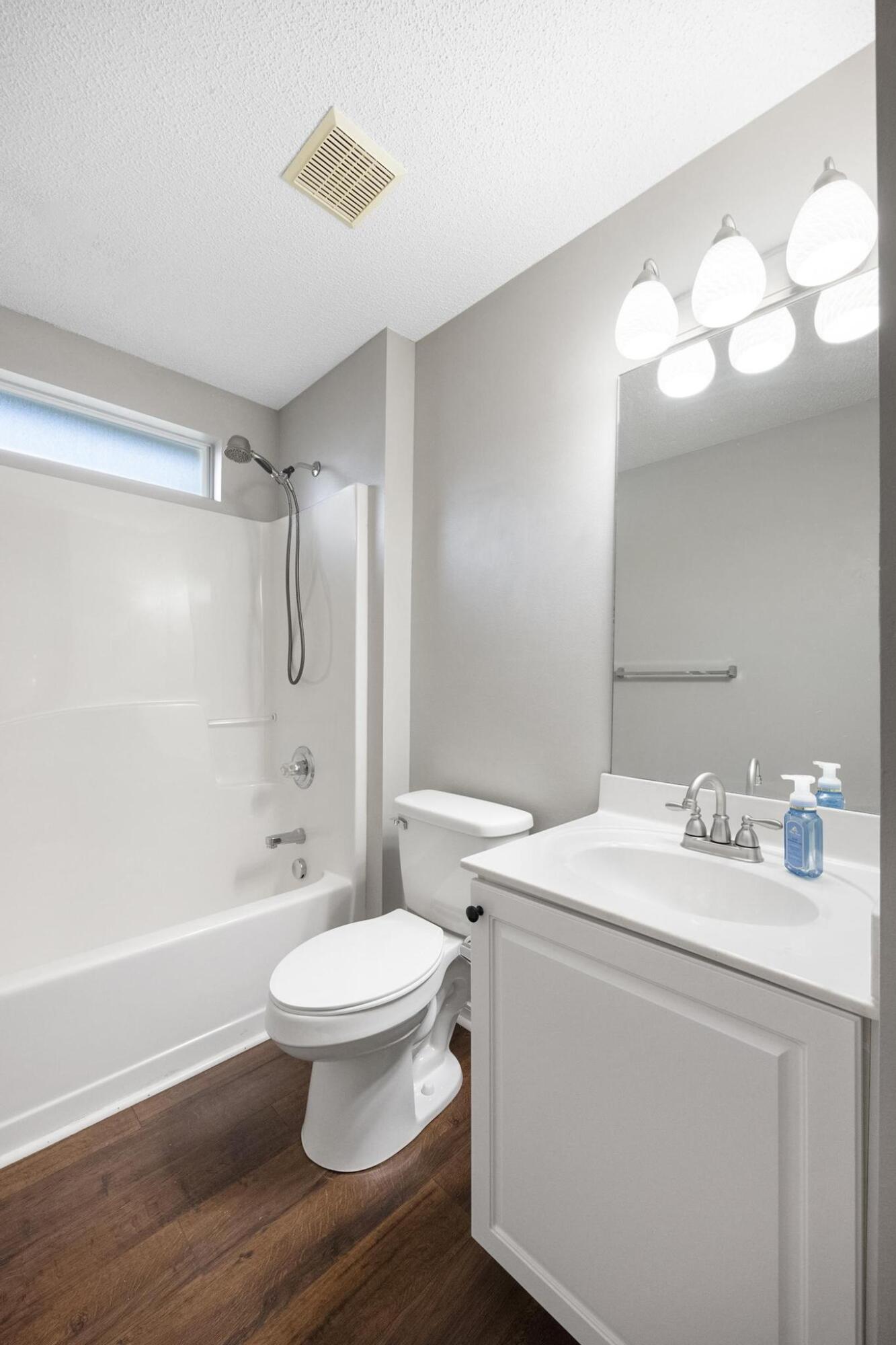 NORTHVIEW ESTATES 5TH ADDN - Residential