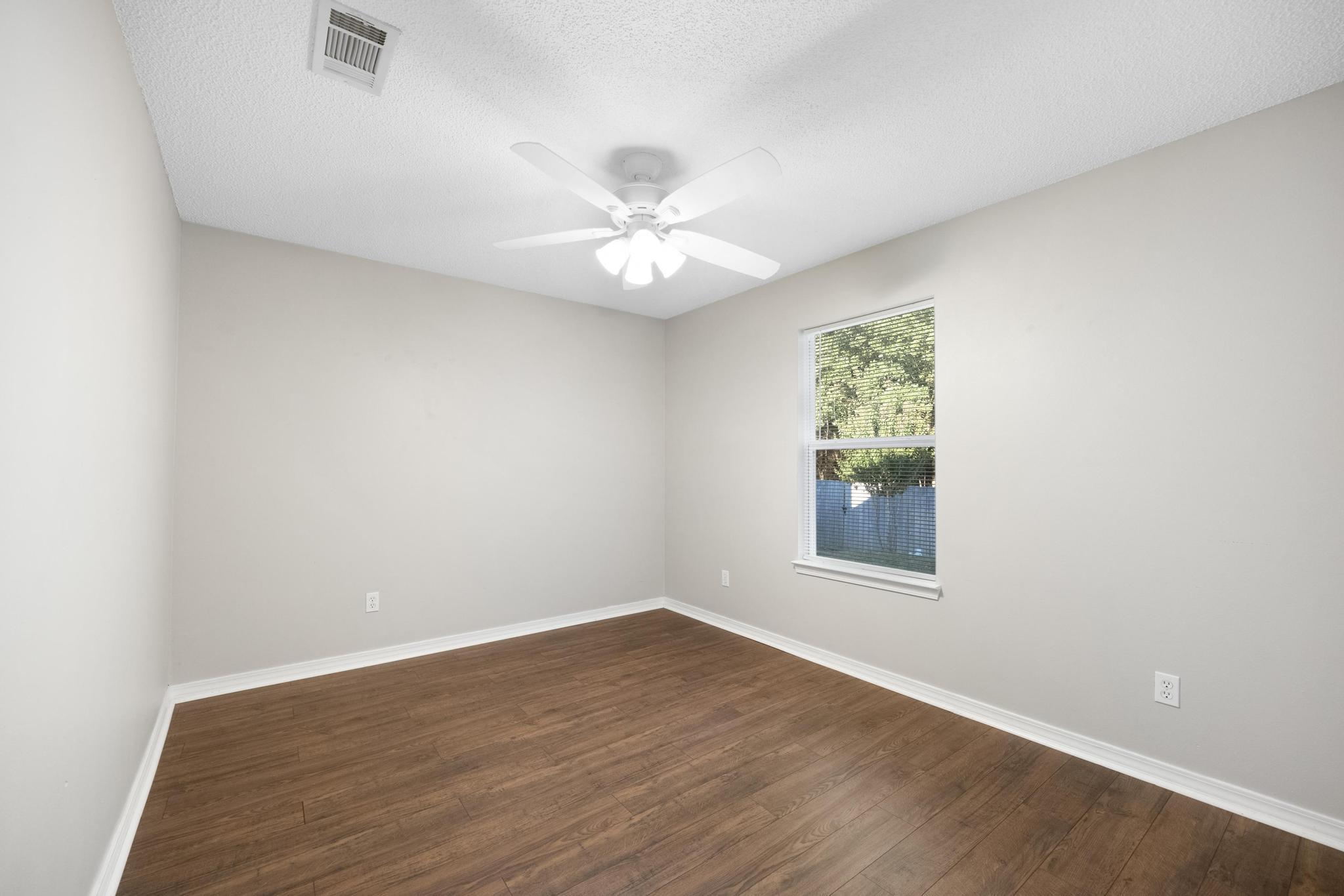 NORTHVIEW ESTATES 5TH ADDN - Residential