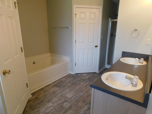 NORTHVIEW ESTATES 7TH ADDN - Residential