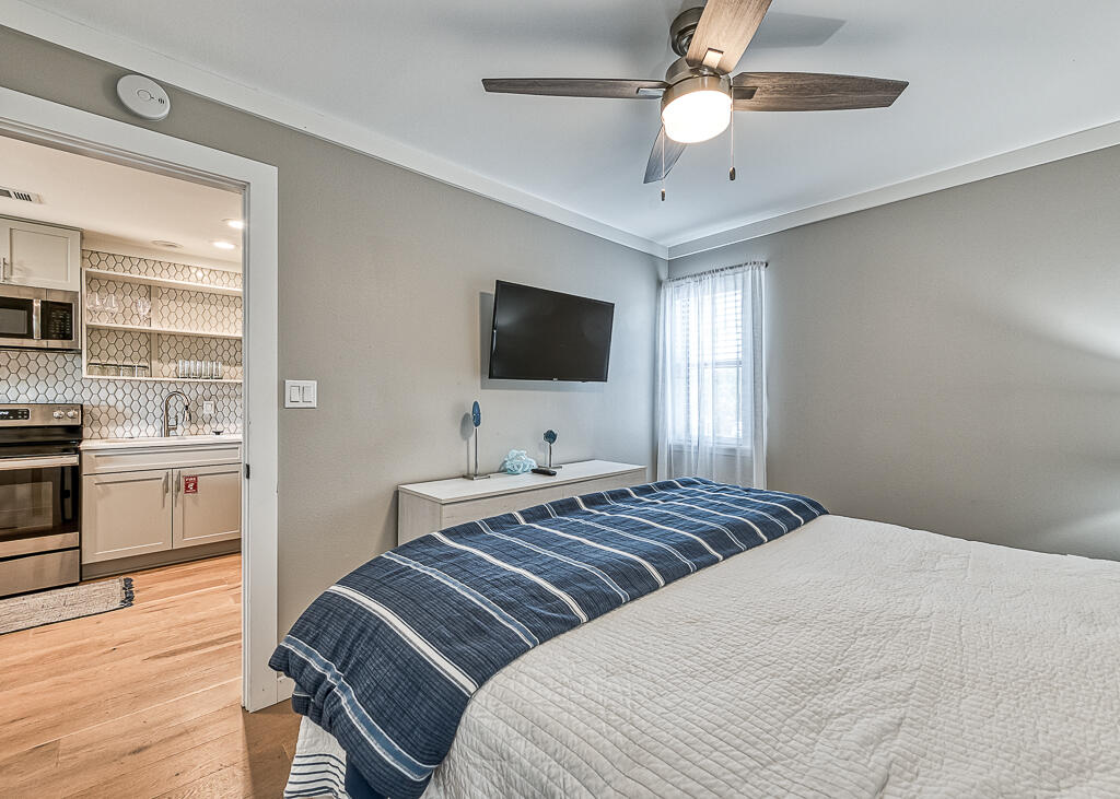 BEACHWOOD VILLAS CONDO - Residential