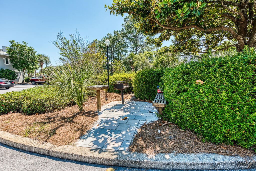 BEACHWOOD VILLAS CONDO - Residential