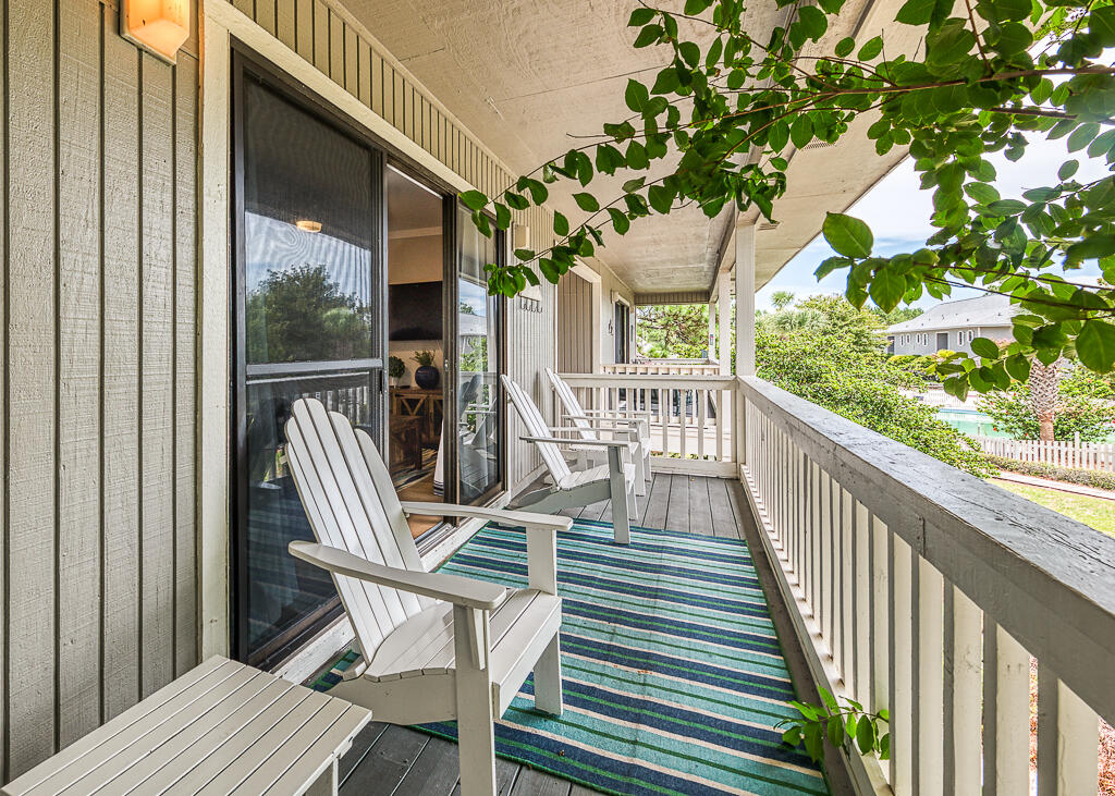 BEACHWOOD VILLAS CONDO - Residential