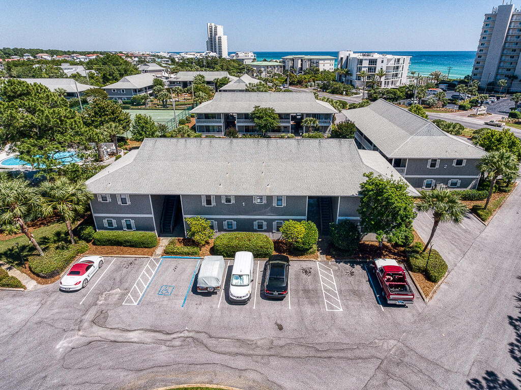 BEACHWOOD VILLAS CONDO - Residential