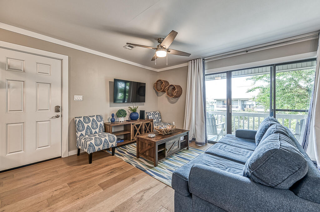 BEACHWOOD VILLAS CONDO - Residential