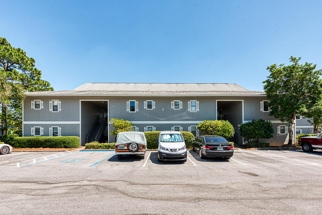 BEACHWOOD VILLAS CONDO - Residential