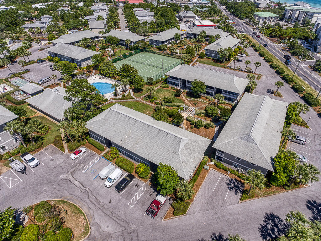 BEACHWOOD VILLAS CONDO - Residential