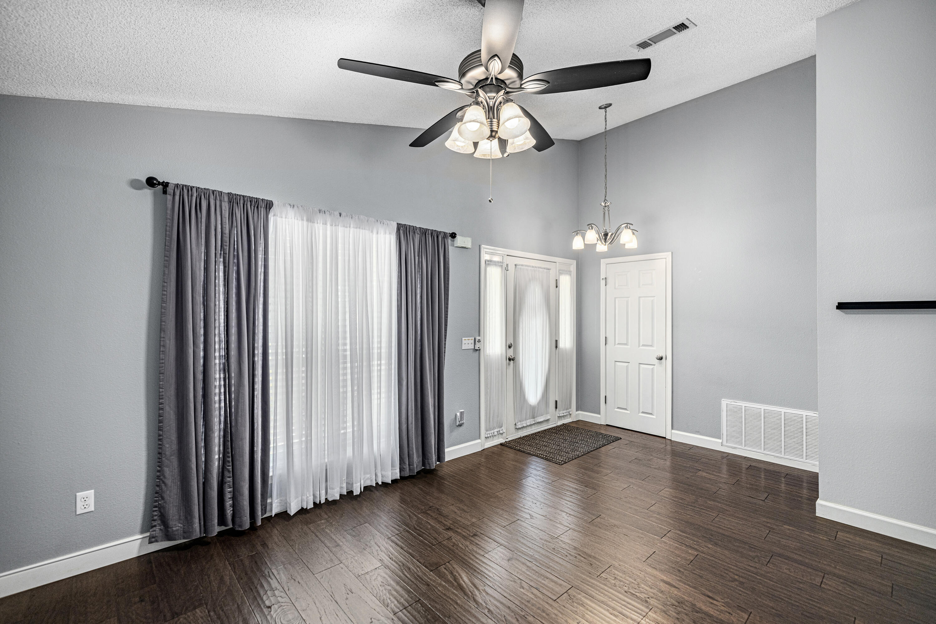 EMERALD VILLAGE S/D - Residential