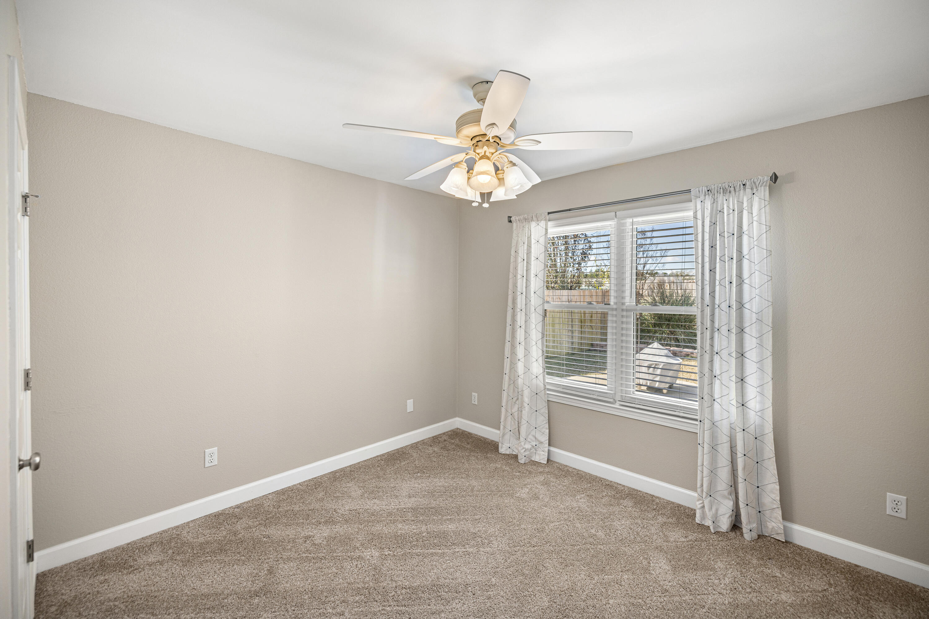 EMERALD VILLAGE S/D - Residential