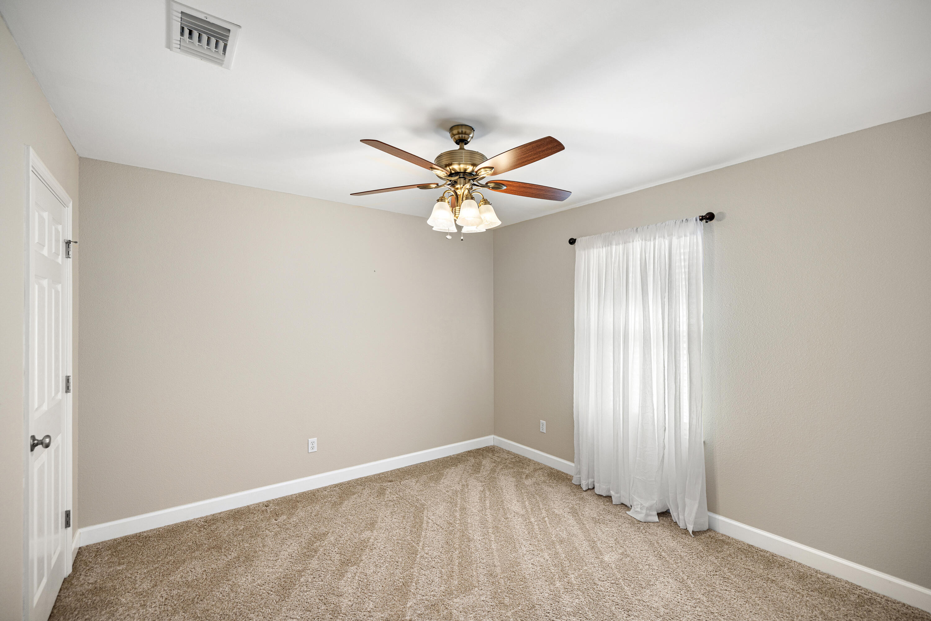 EMERALD VILLAGE S/D - Residential