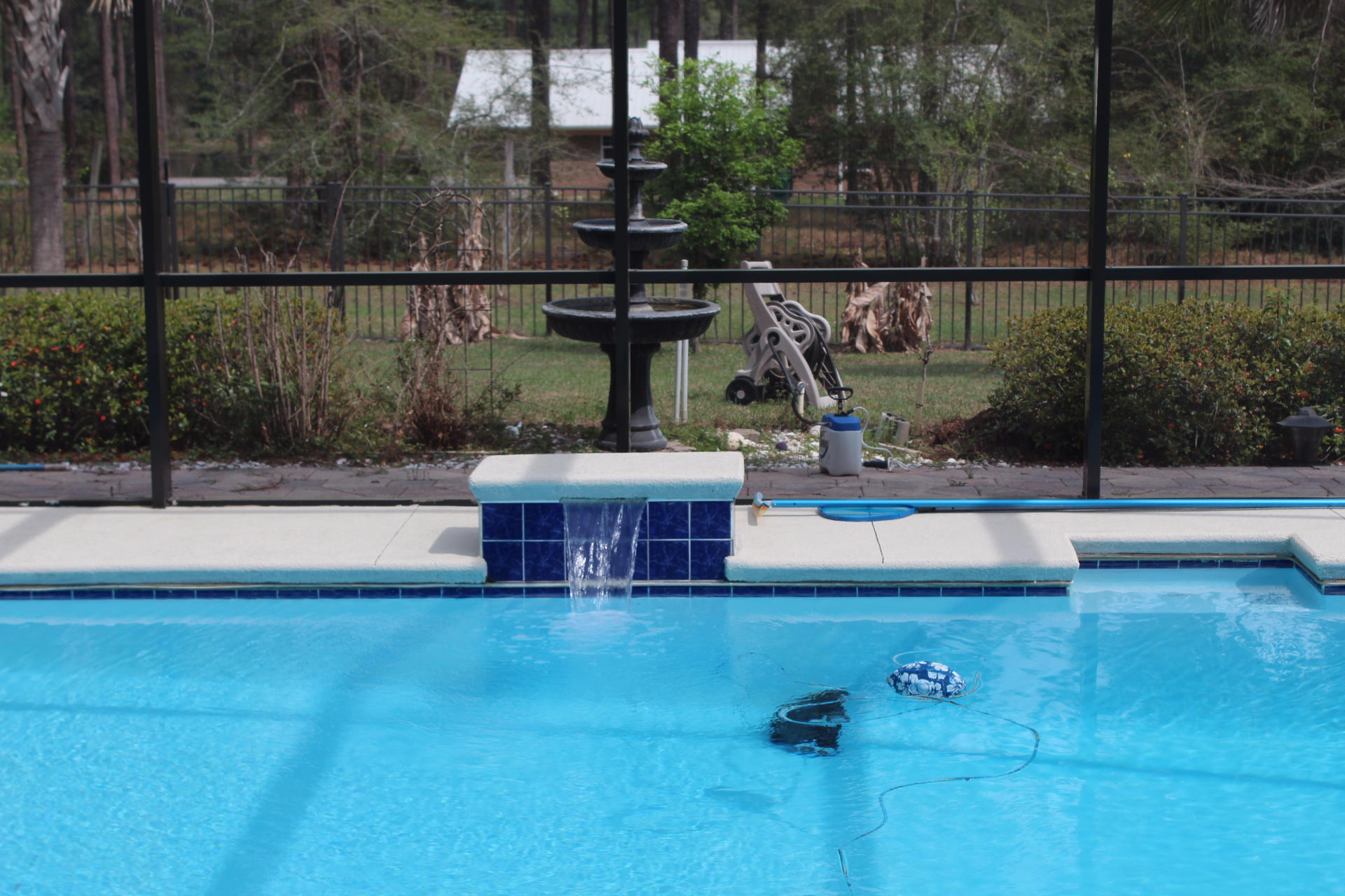 PINE SHORES - Residential