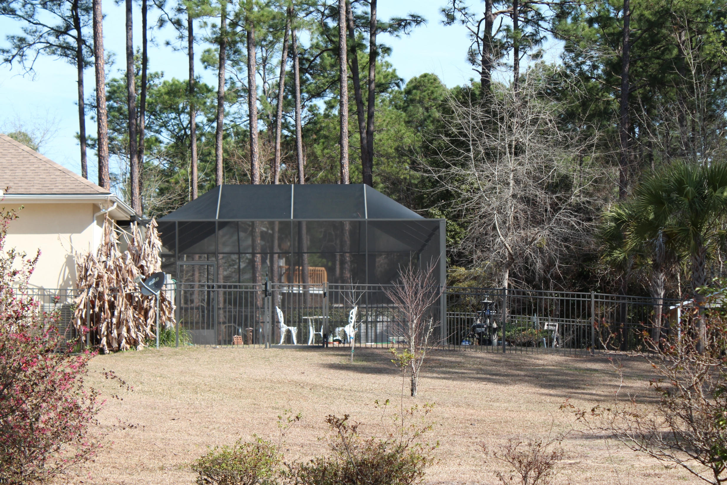 PINE SHORES - Residential