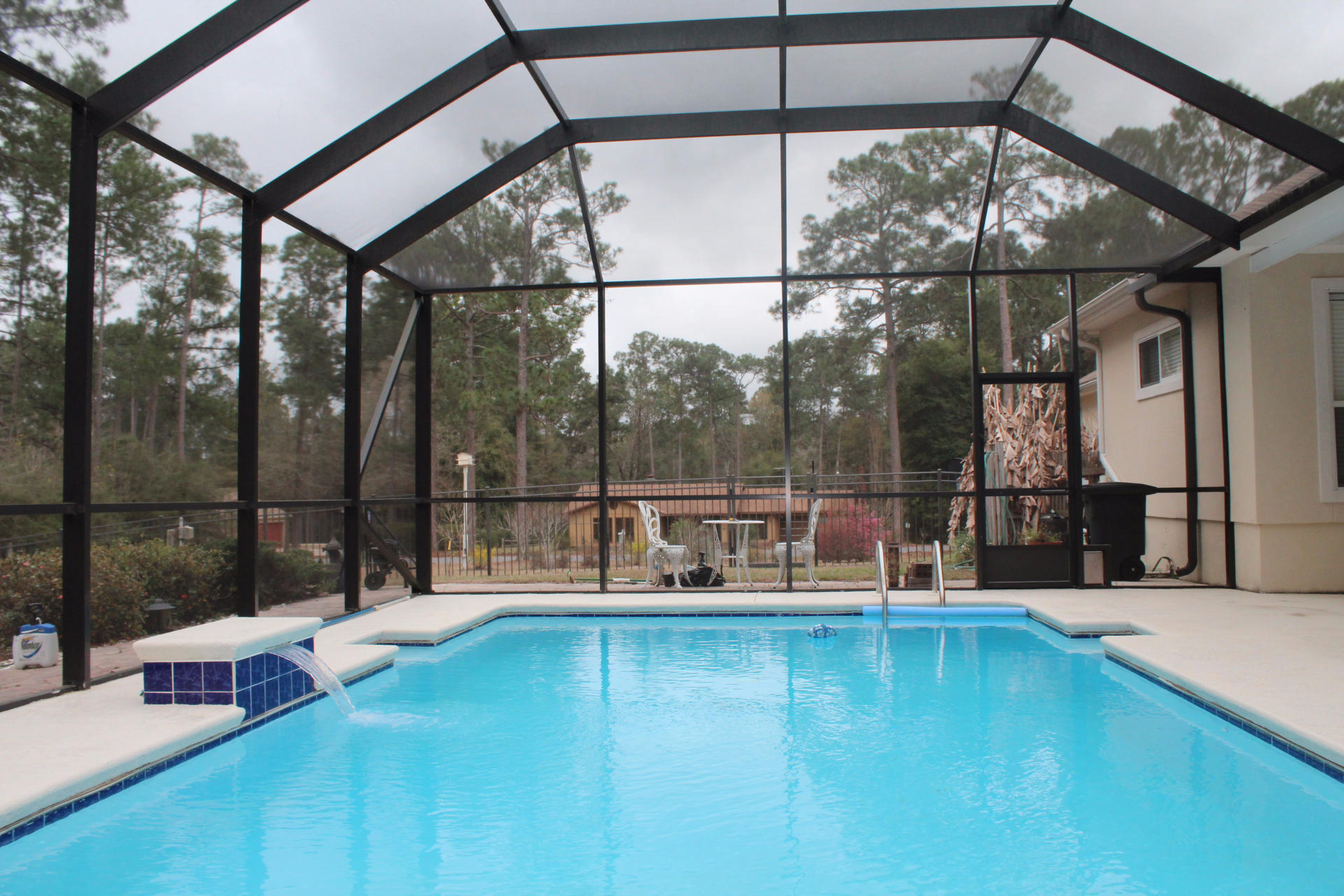 PINE SHORES - Residential