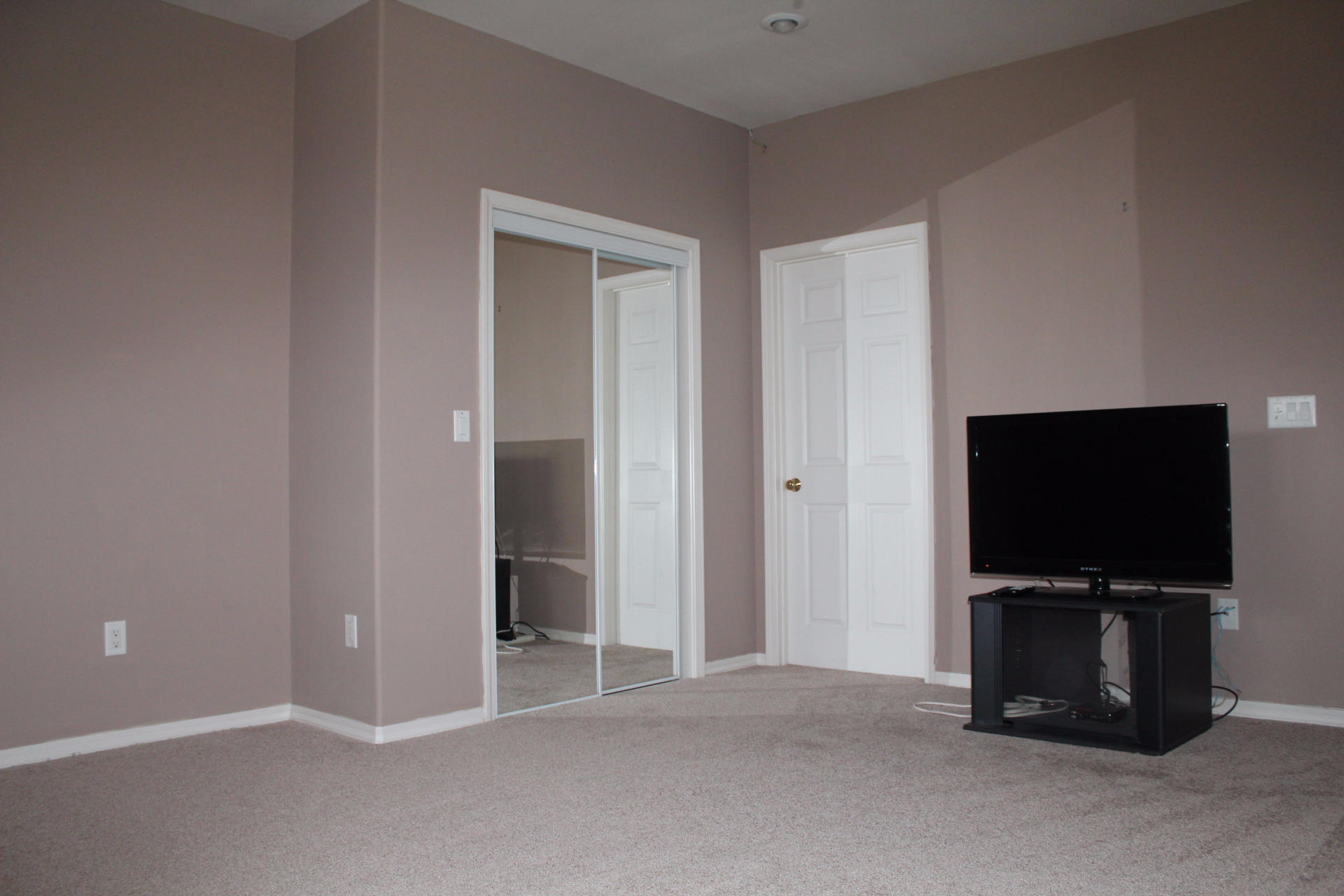 PINE SHORES - Residential