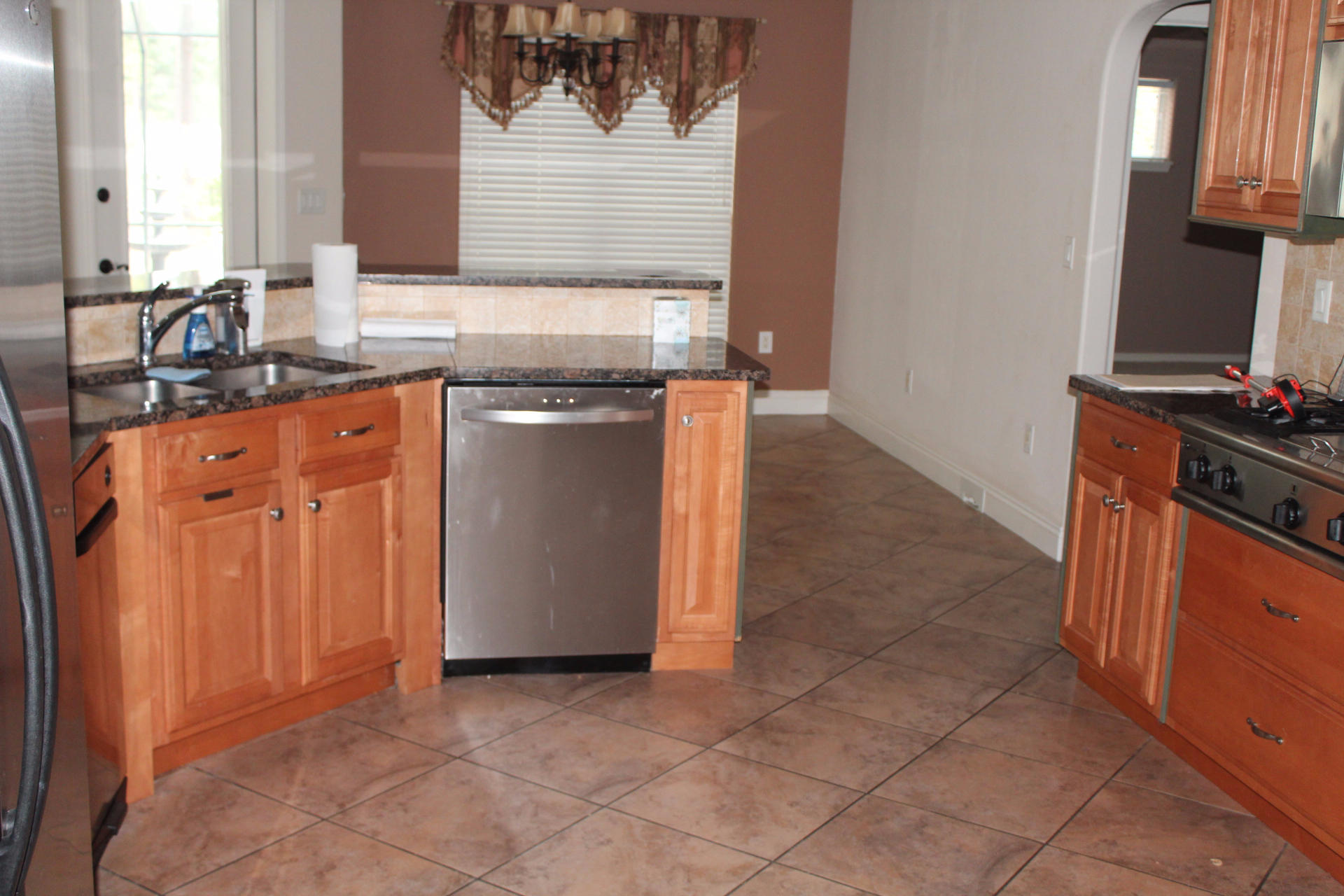 PINE SHORES - Residential