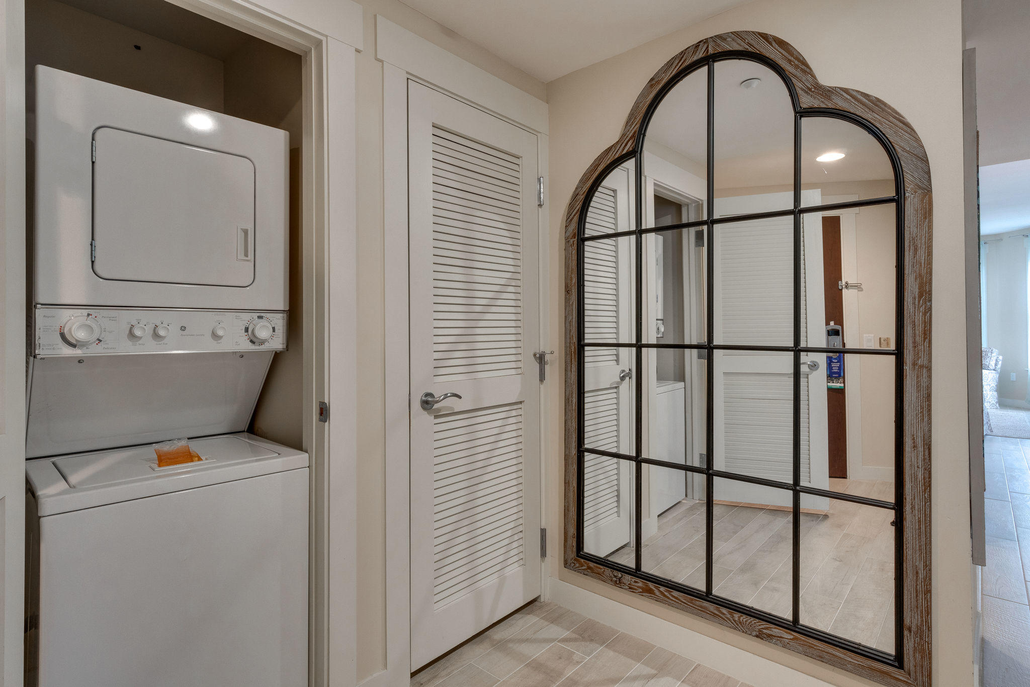 BAHIA CONDO - Residential