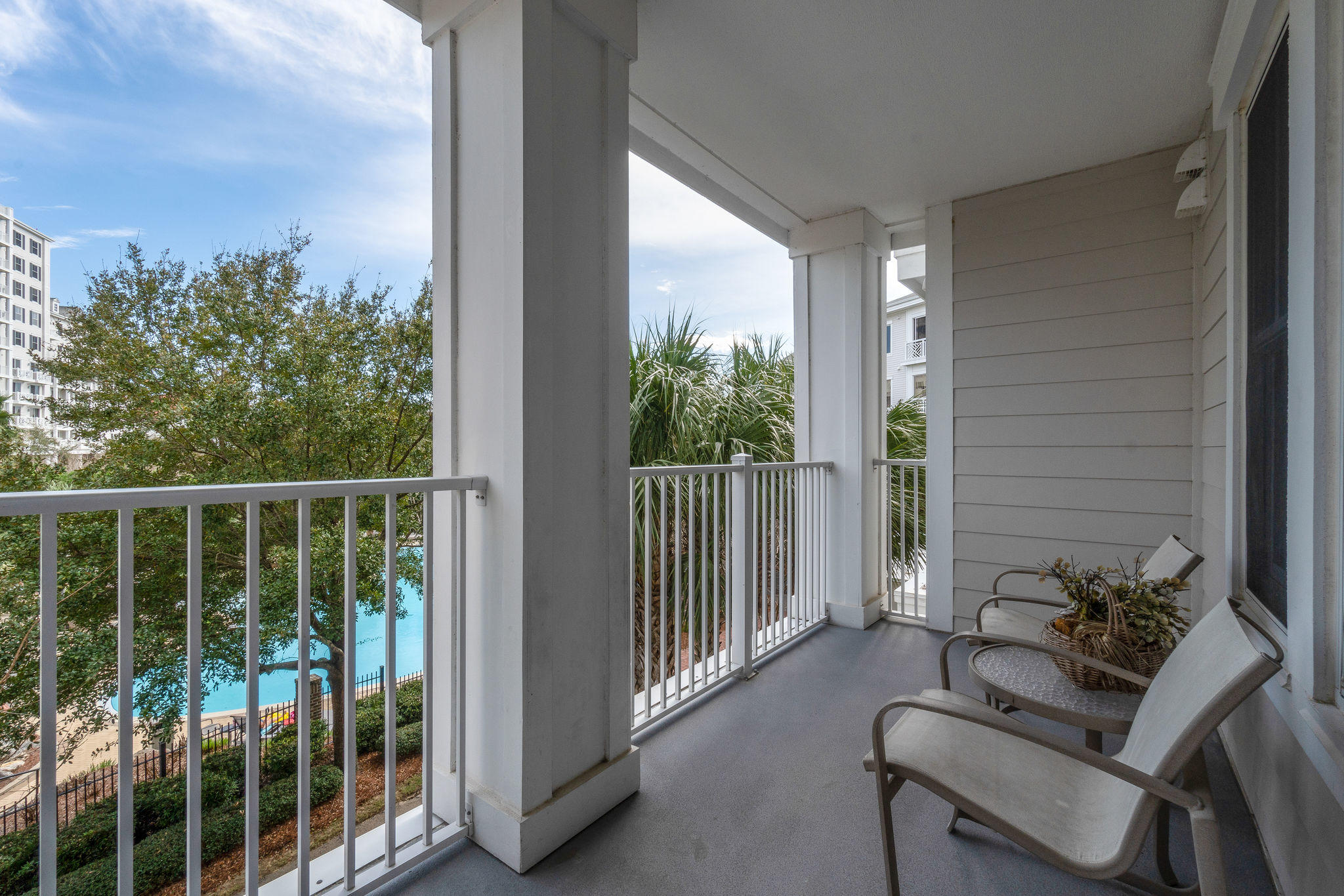 BAHIA CONDO - Residential