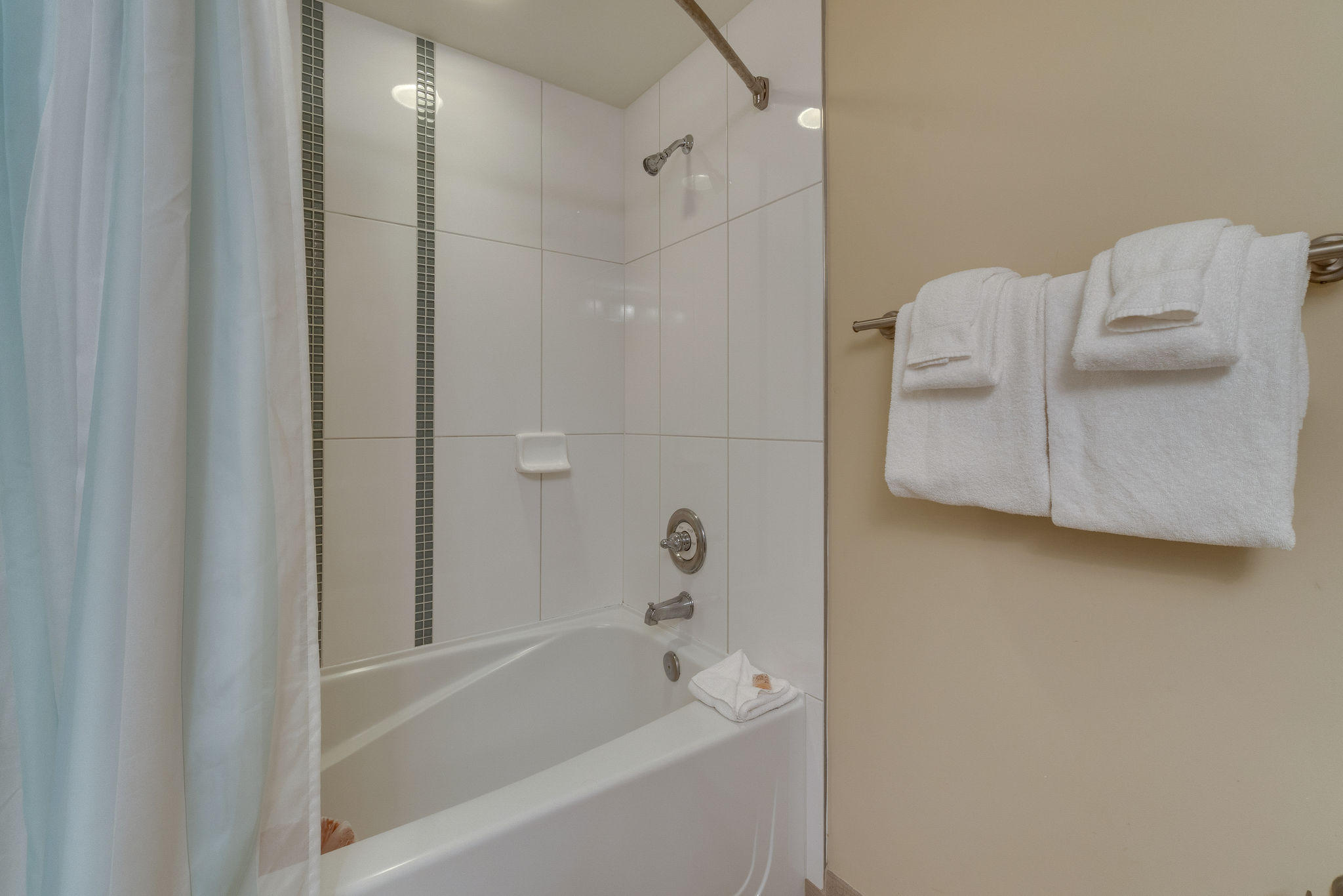 BAHIA CONDO - Residential