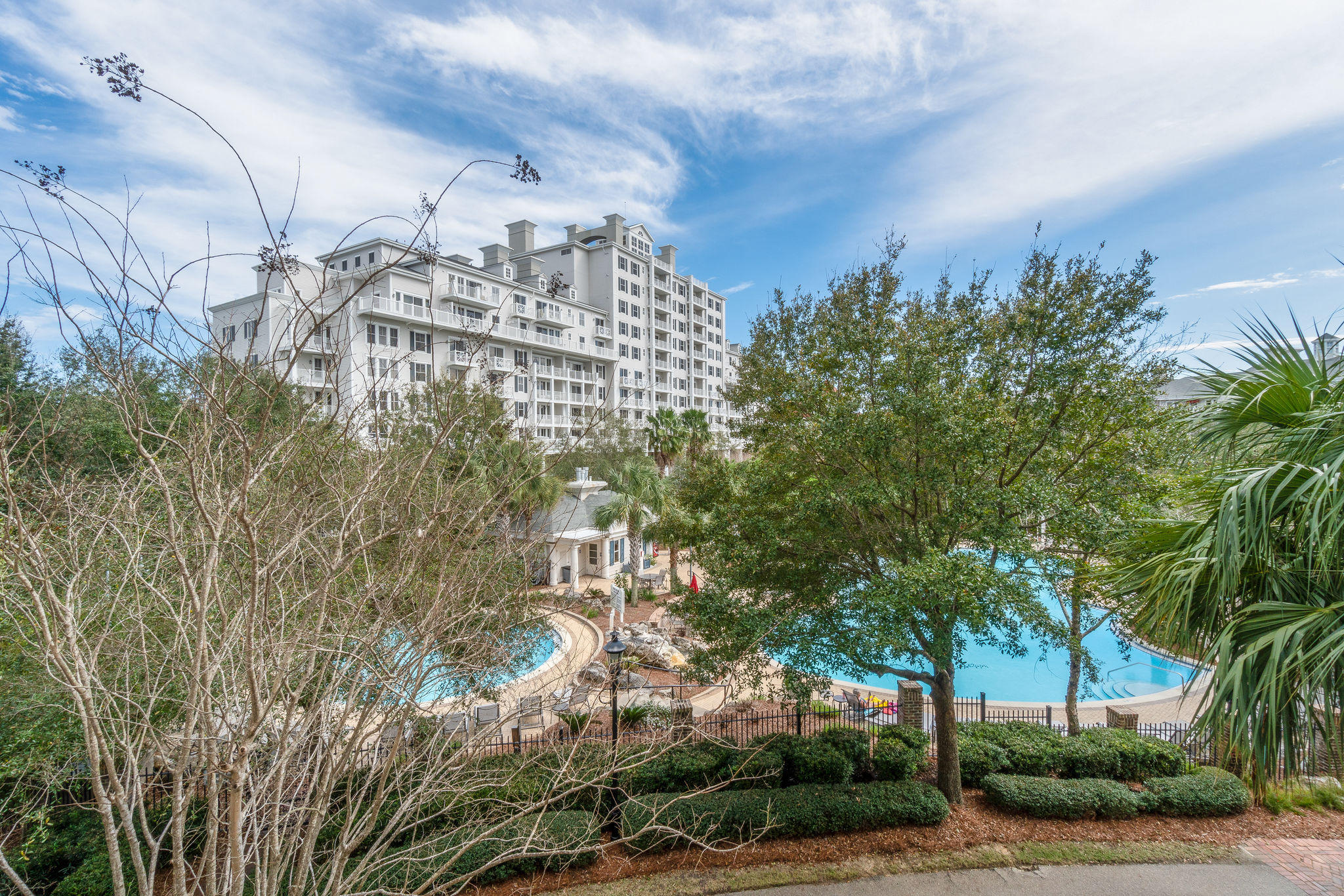 BAHIA CONDO - Residential