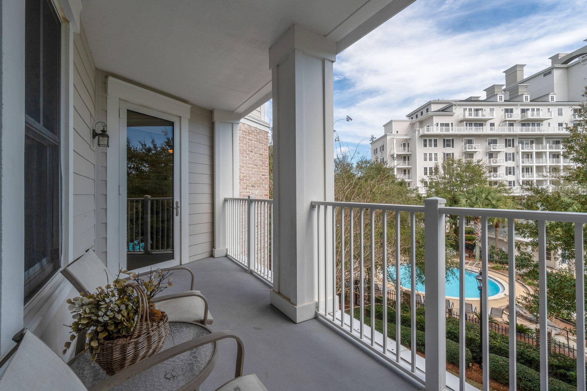 BAHIA CONDO - Residential