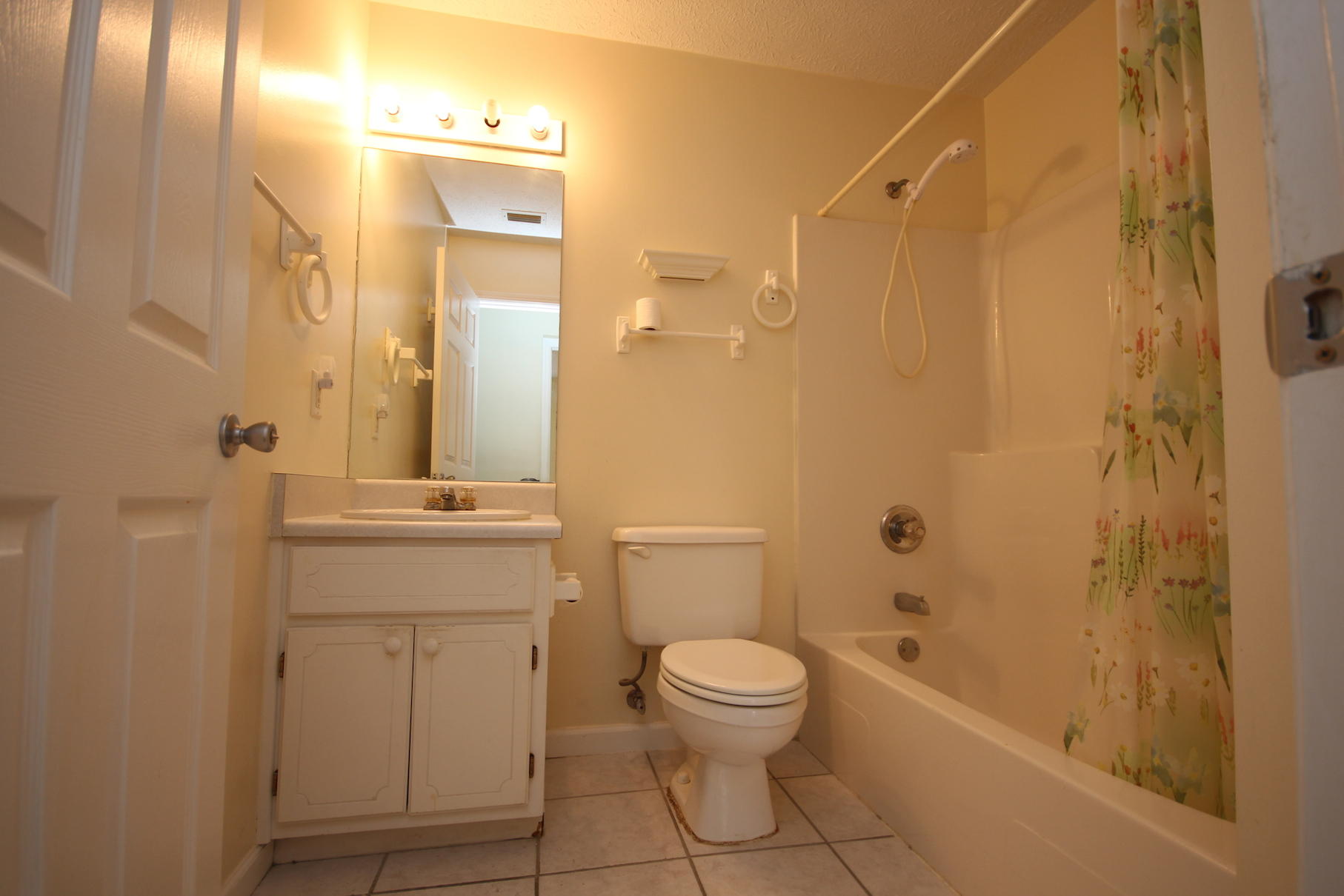 Hutchinson's 2nd TO Bahama Beach - Residential