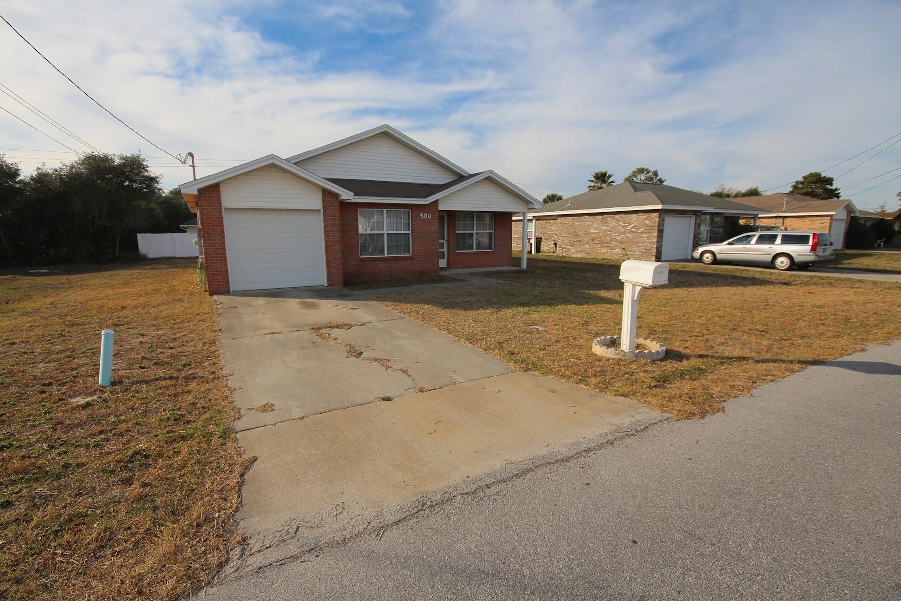 Hutchinson's 2nd TO Bahama Beach - Residential