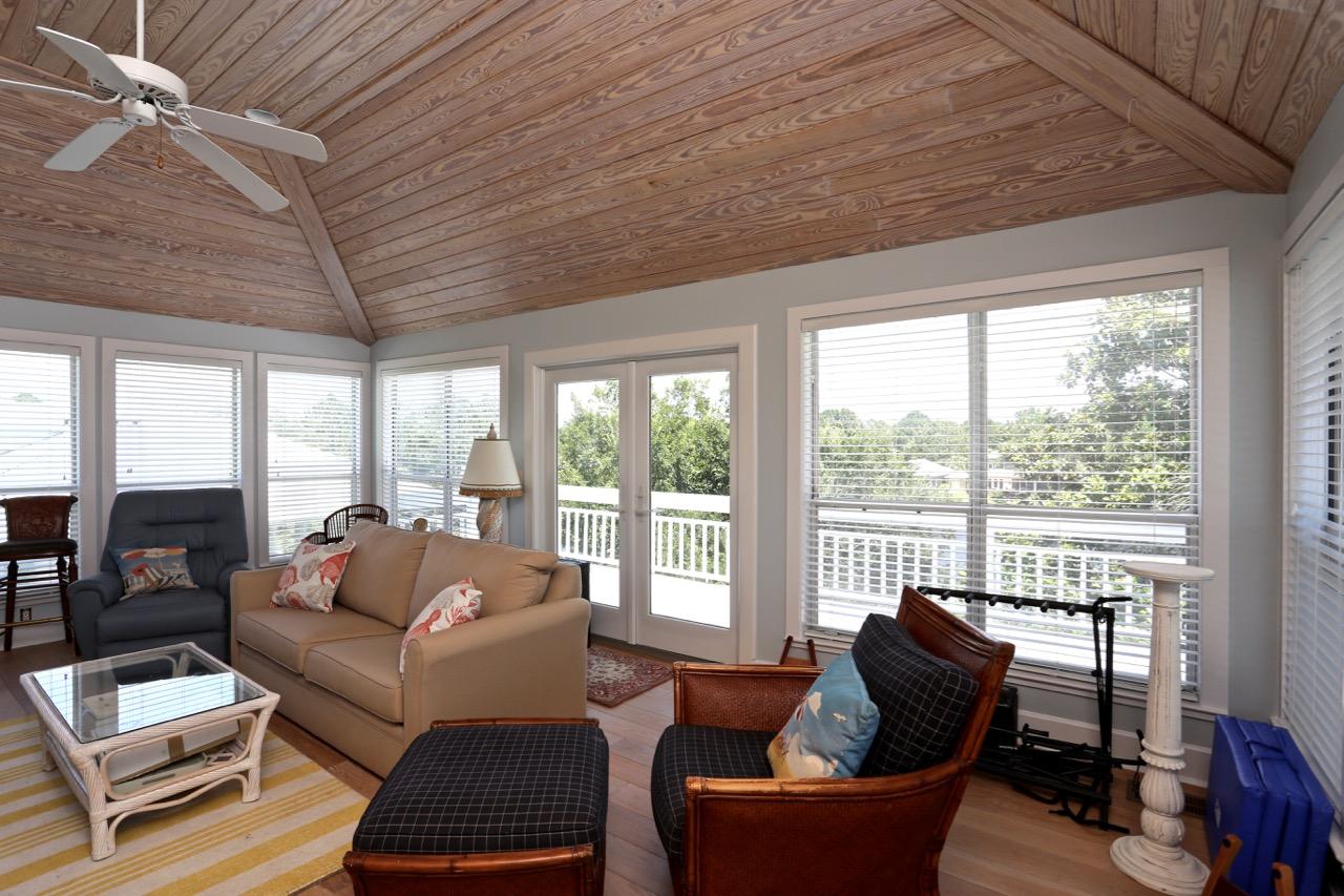 CRYSTAL LAKE AT SANDESTIN - Residential