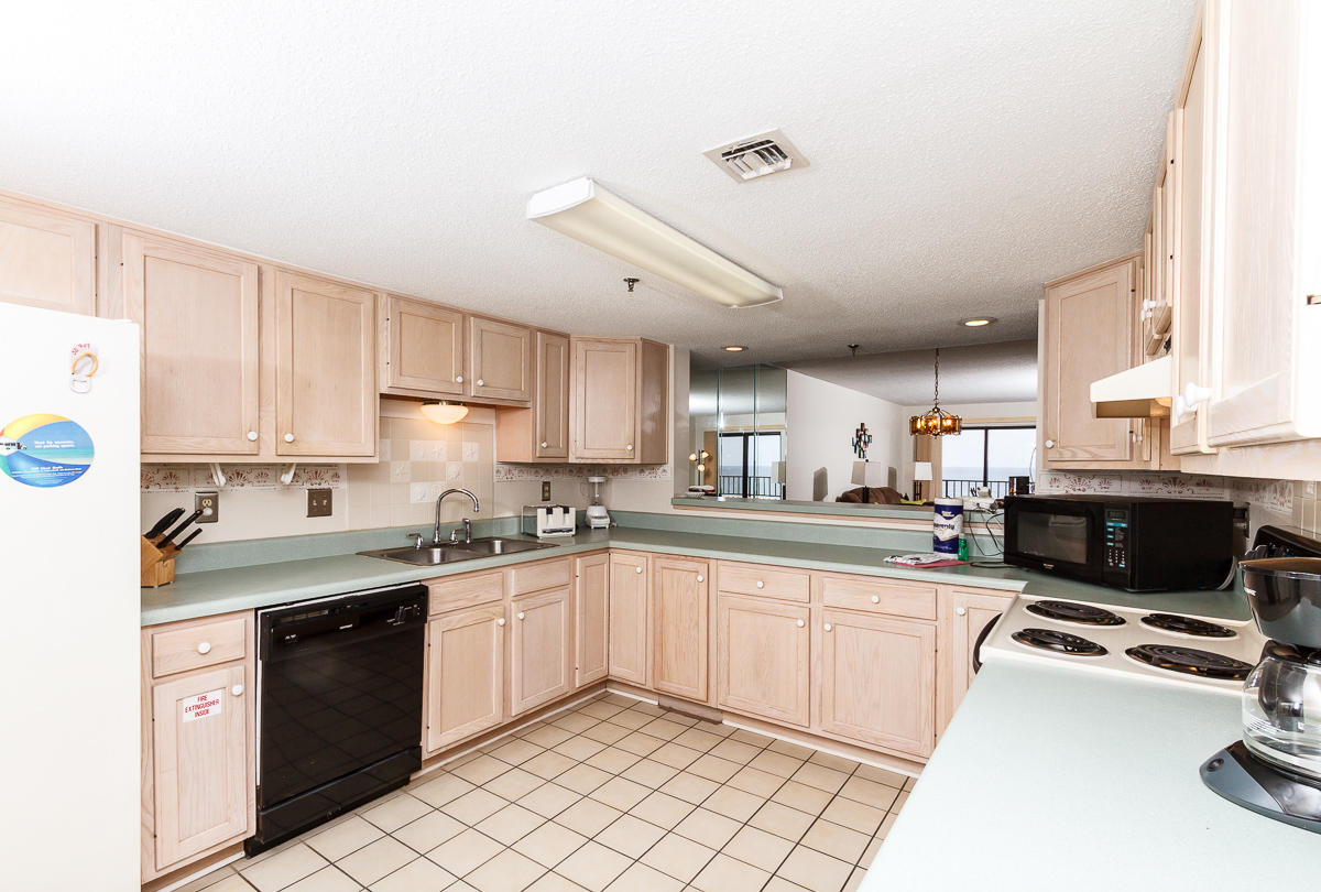 SURF DWELLER CONDO, - Residential