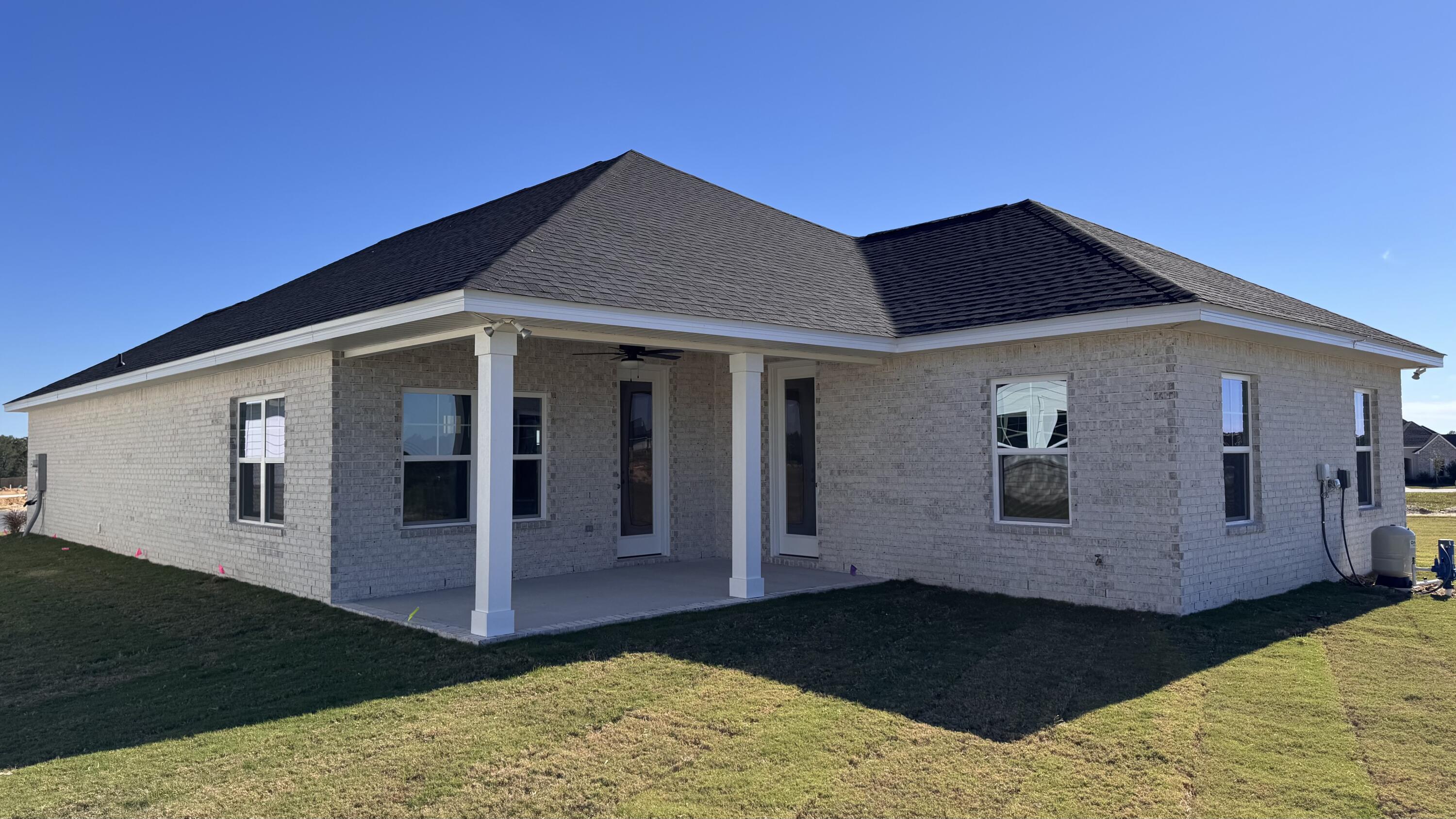 THE BLUFFS AT LAFAYETTE - Residential