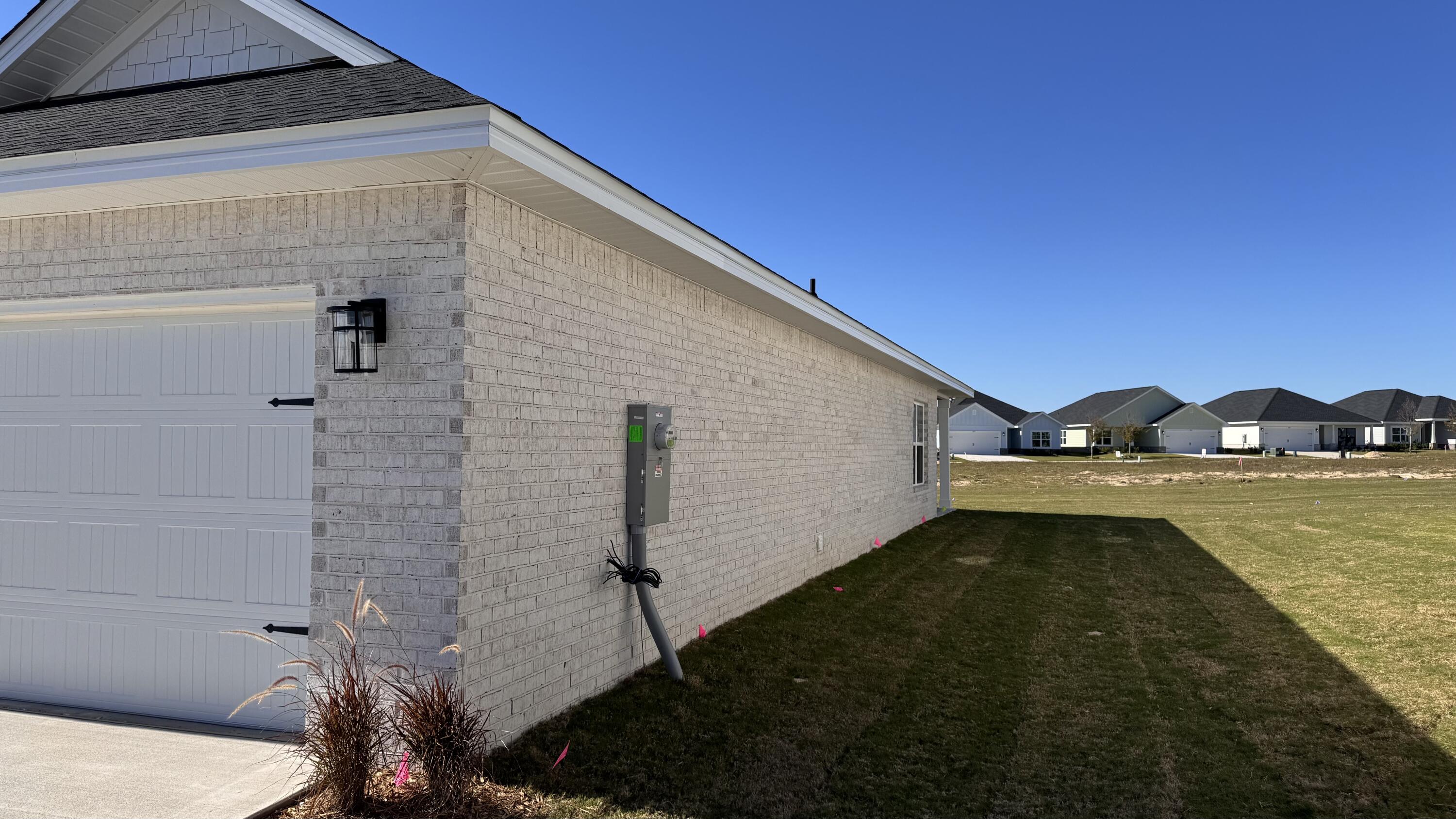 THE BLUFFS AT LAFAYETTE - Residential