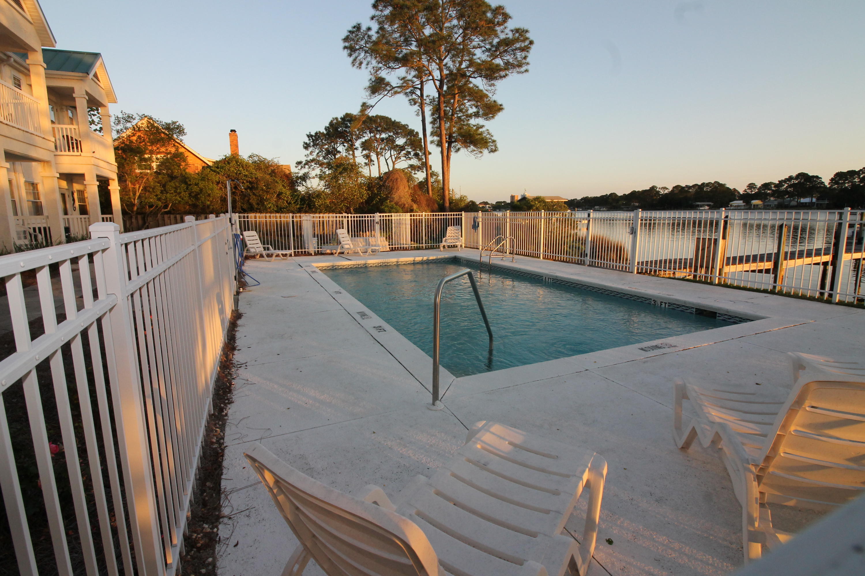 Thomas Drive Town homes - Residential