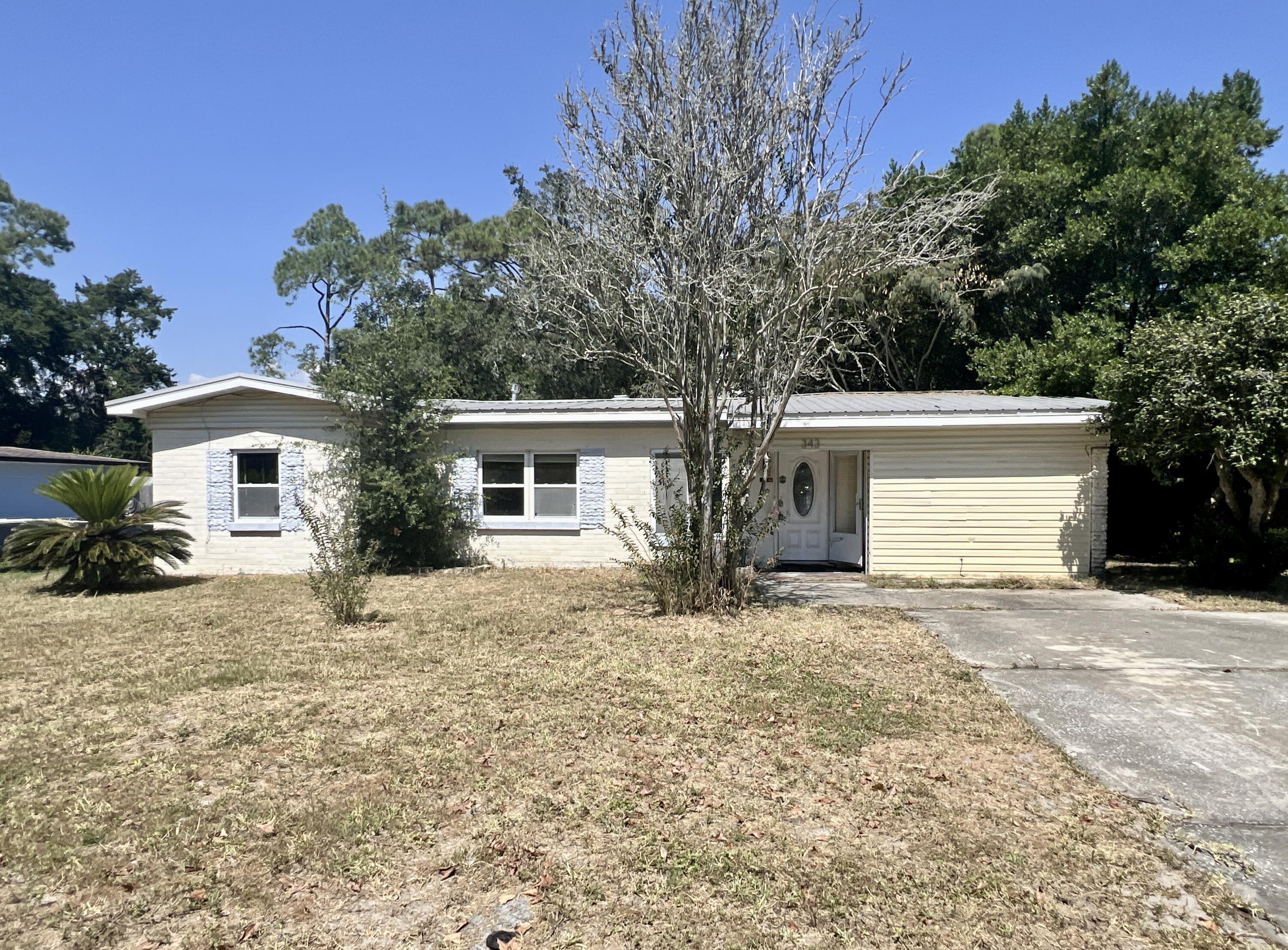 Built in 1951 and located in the heart of FWB, this REO block home could possibly be that diamond in the rough you have been looking for. With block exterior, this home has 3 bedrooms, 1 bath, indoor laundry, and galley kitchen. The back yard is fenced with a combination of chainlink and privacy fencing and there is a large workshop/storage building on site. Many of the windows have been updated in the past along with of the other mechanical items. Due to repairs, however, this home will not qualify for all financing types, but there are indeed financing options available. Call today!