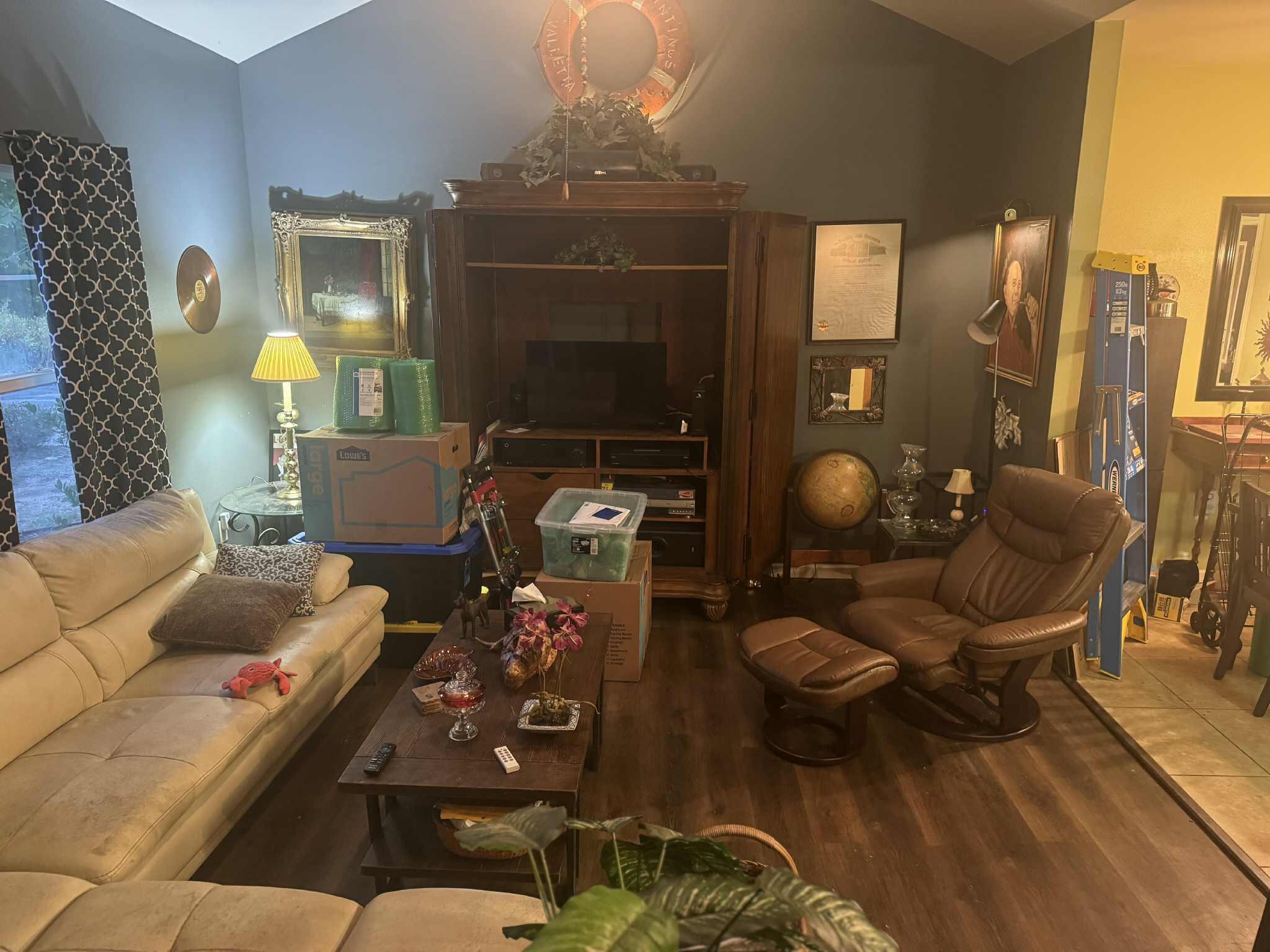 PINE TRACE - Residential