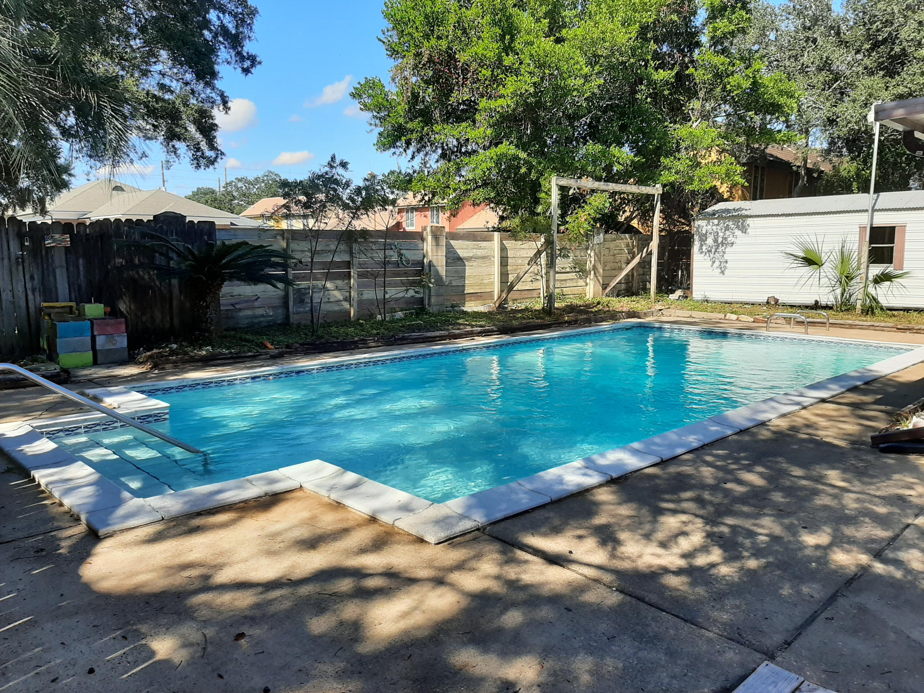 HOWARD S/D - Residential