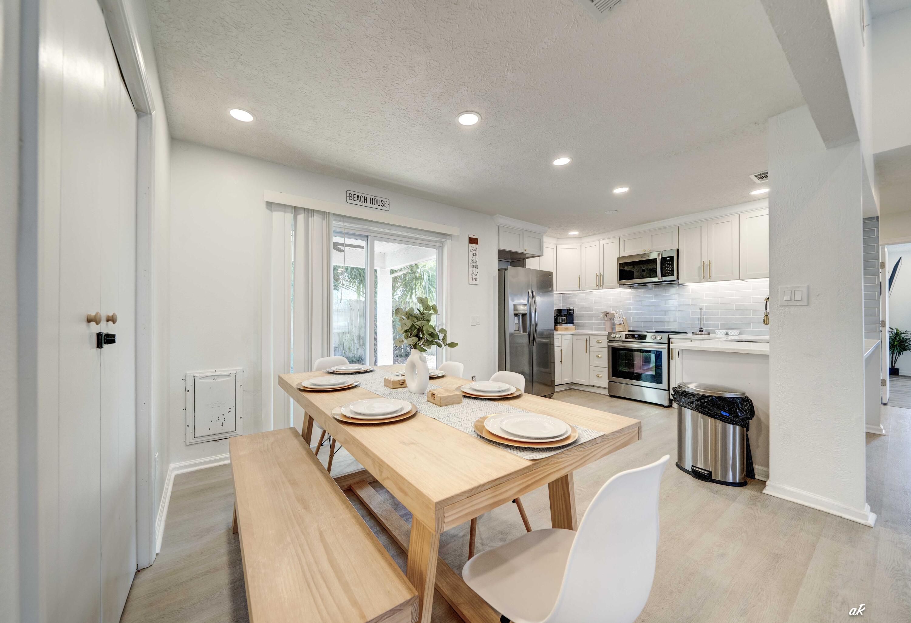 HOLIDAY BEACH UNIT 04 - Residential