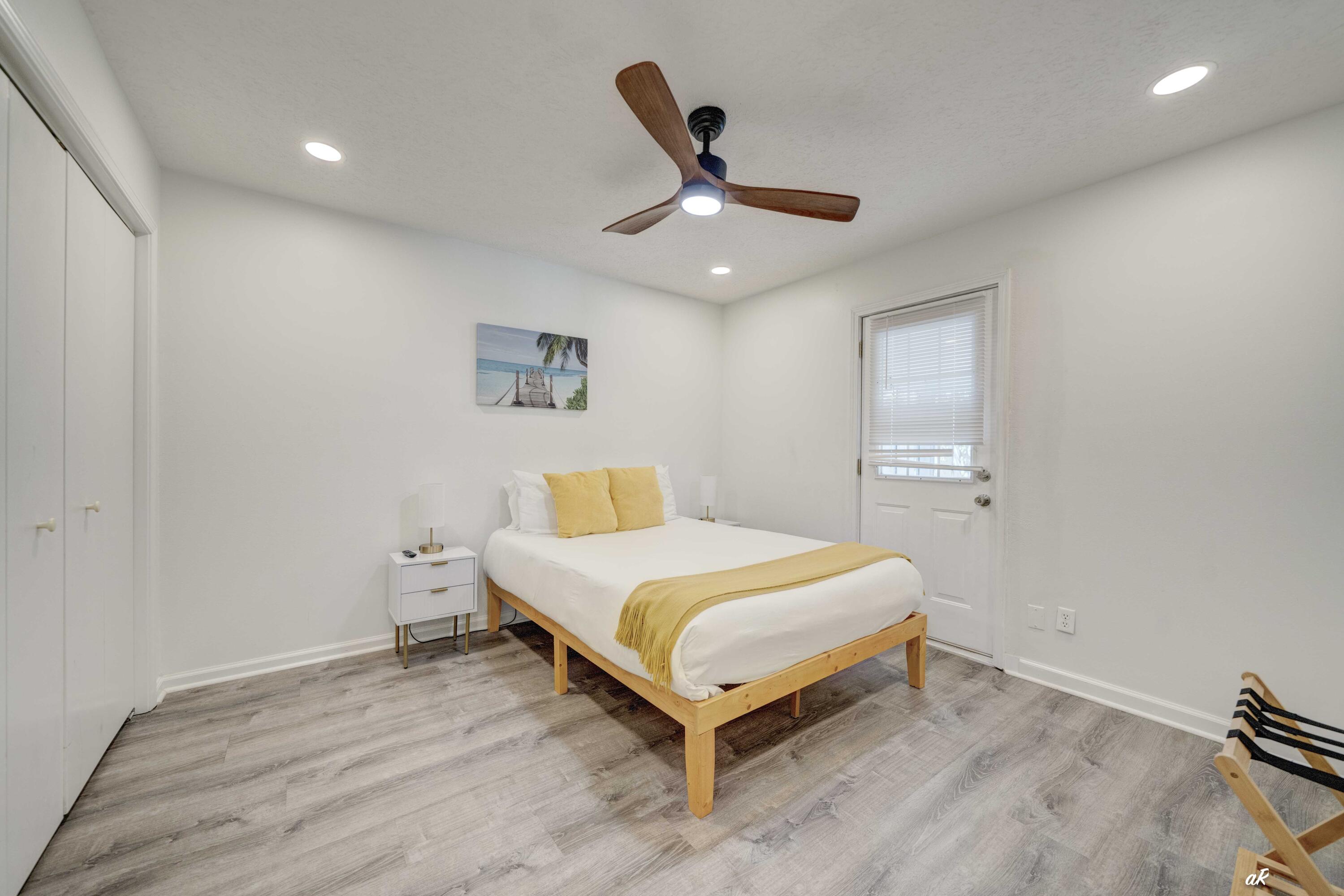 HOLIDAY BEACH UNIT 04 - Residential