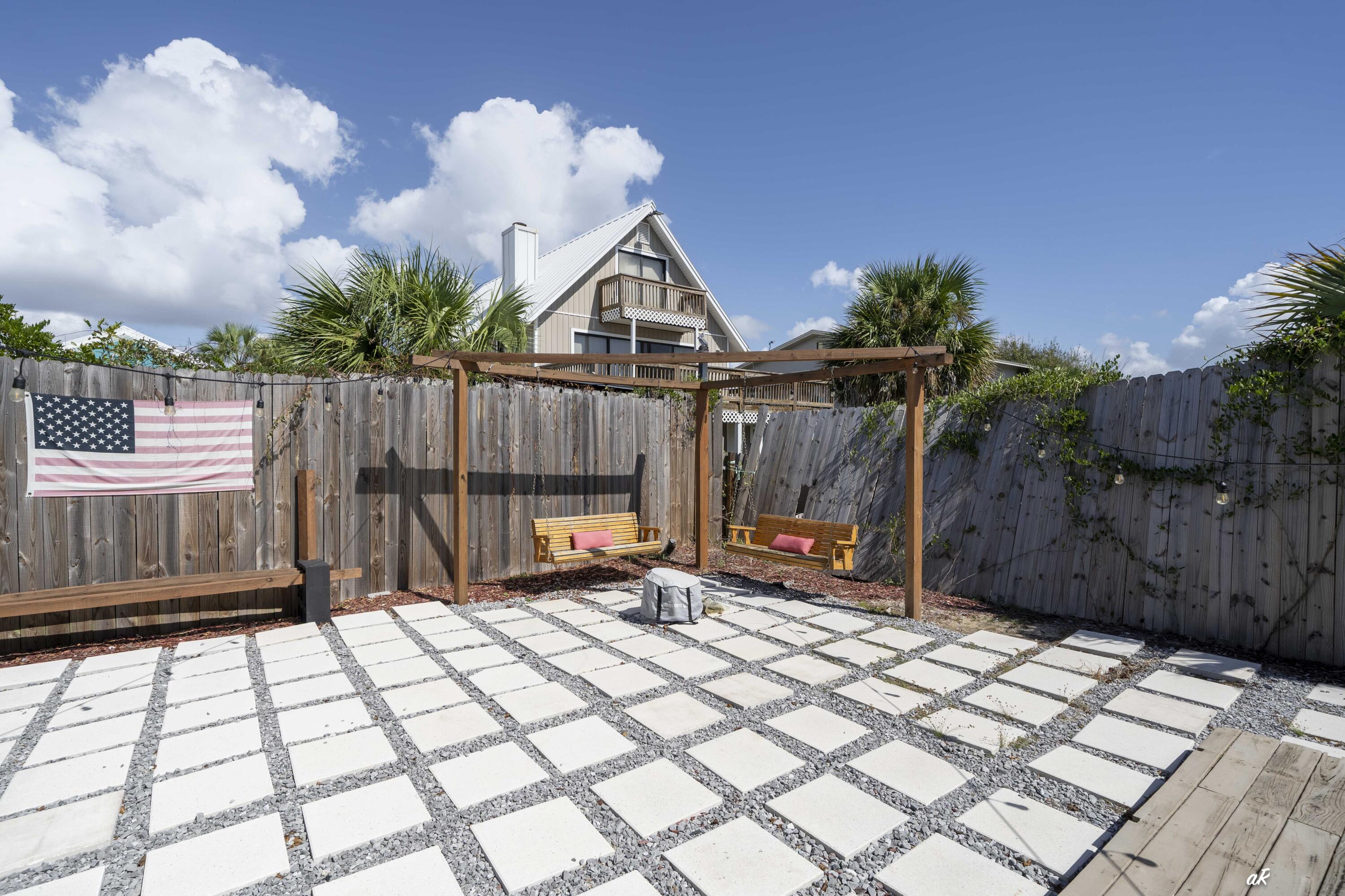 HOLIDAY BEACH UNIT 04 - Residential