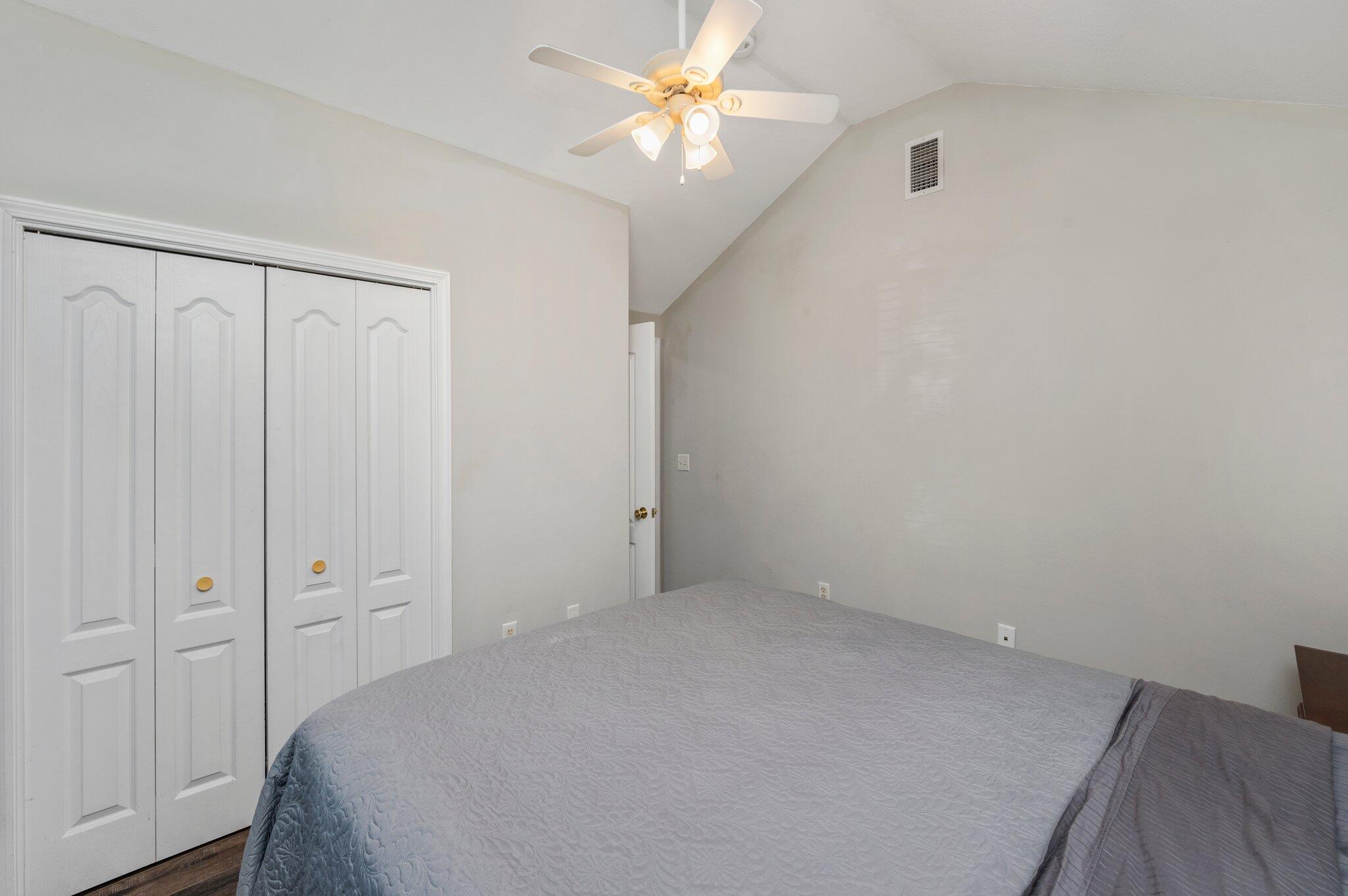 VILLA TASSO TOWN OF - Residential