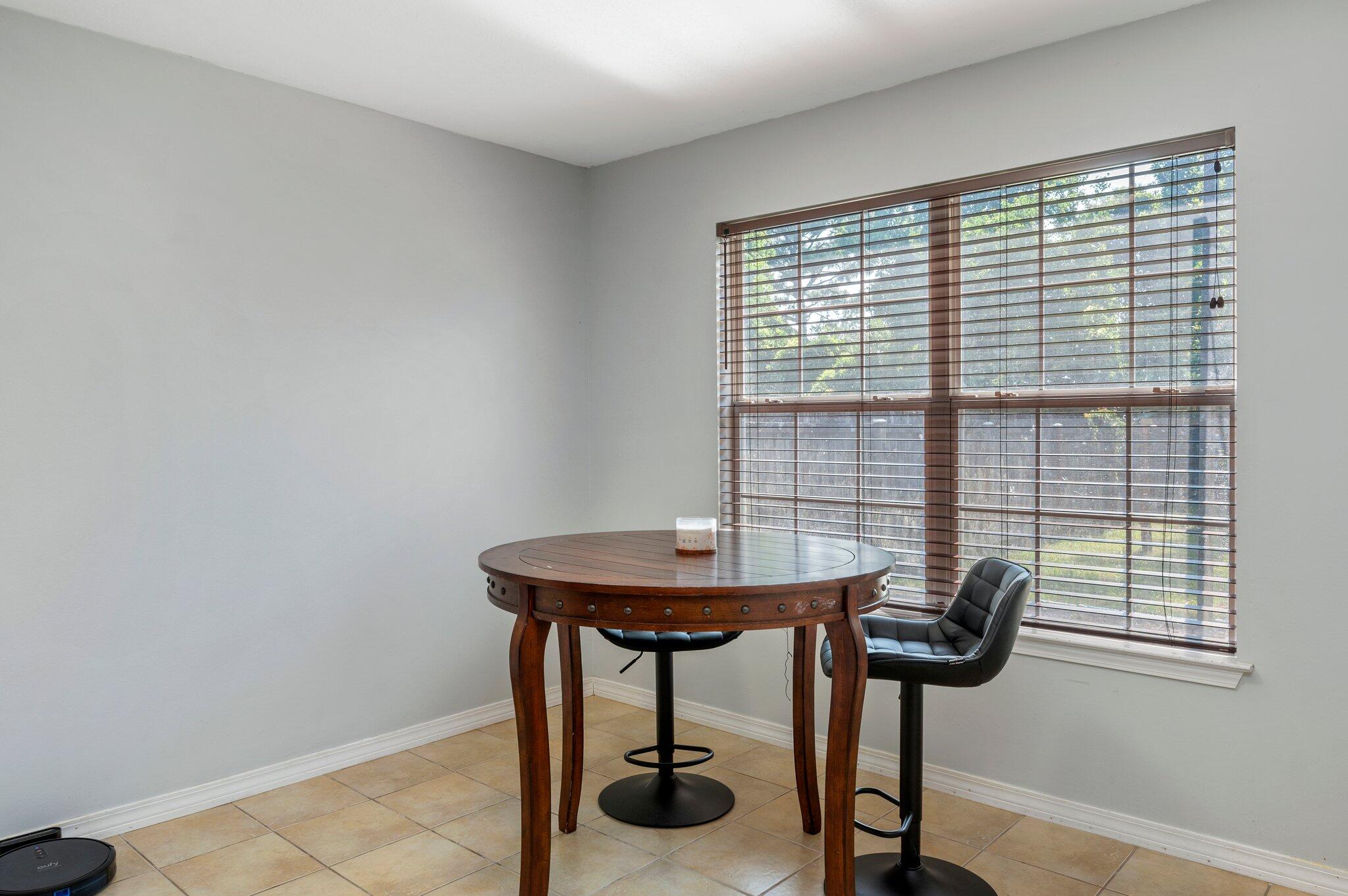 VILLA TASSO TOWN OF - Residential