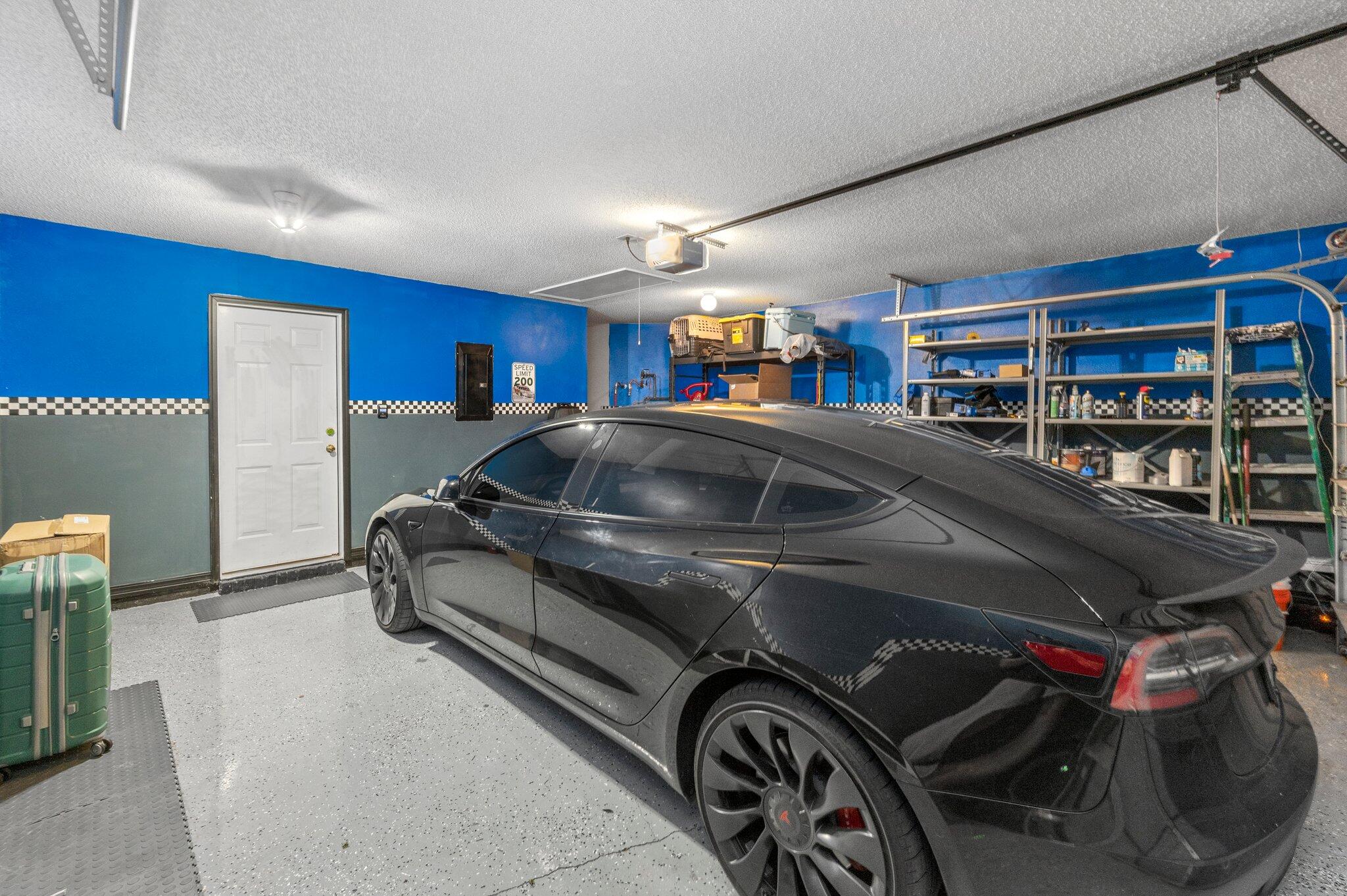 VILLA TASSO TOWN OF - Residential