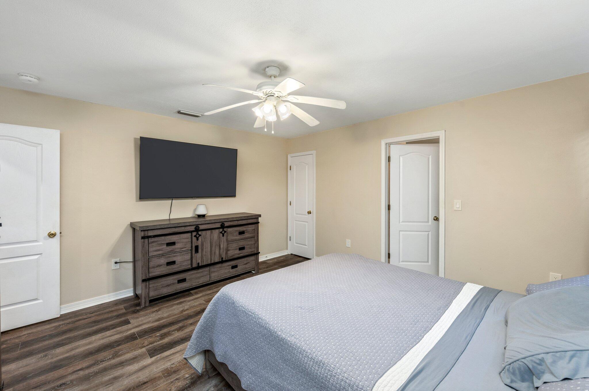 VILLA TASSO TOWN OF - Residential