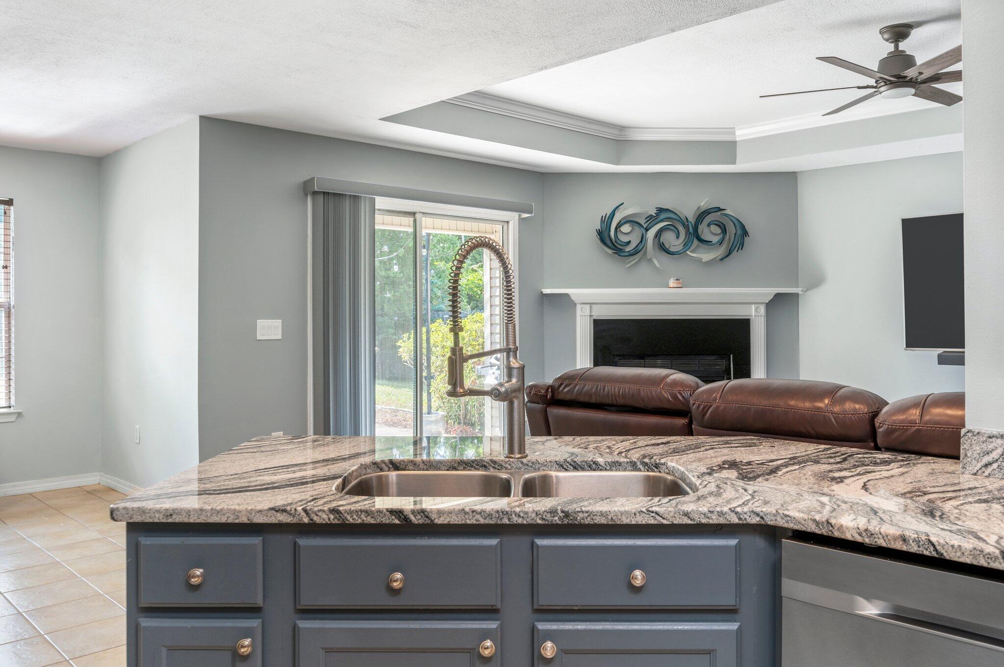 VILLA TASSO TOWN OF - Residential