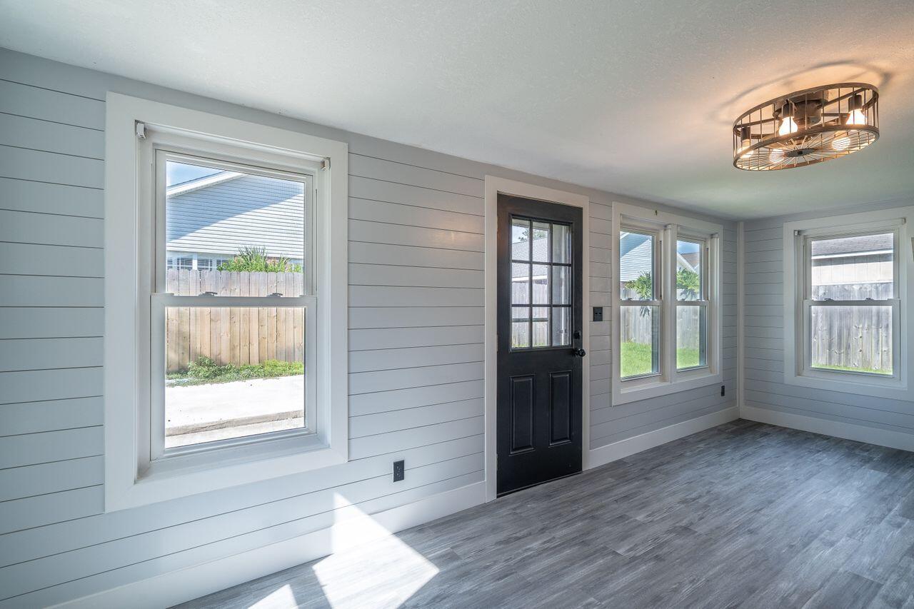 WATERFORD ESTATES S/D - Residential